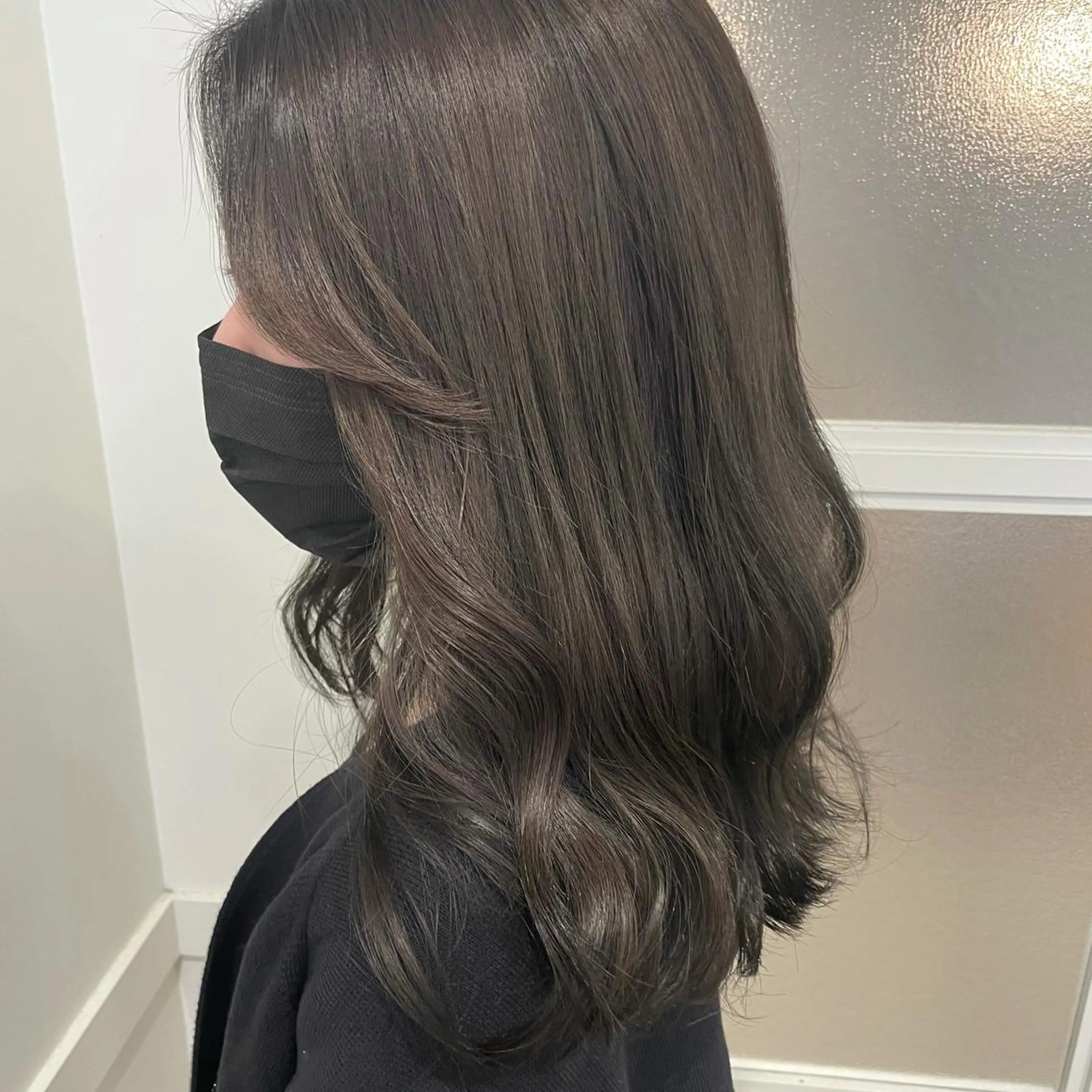 セミロング カラー ヘアカラー Rene'所属・当日予約⭕️ yuriのヘアスタイル