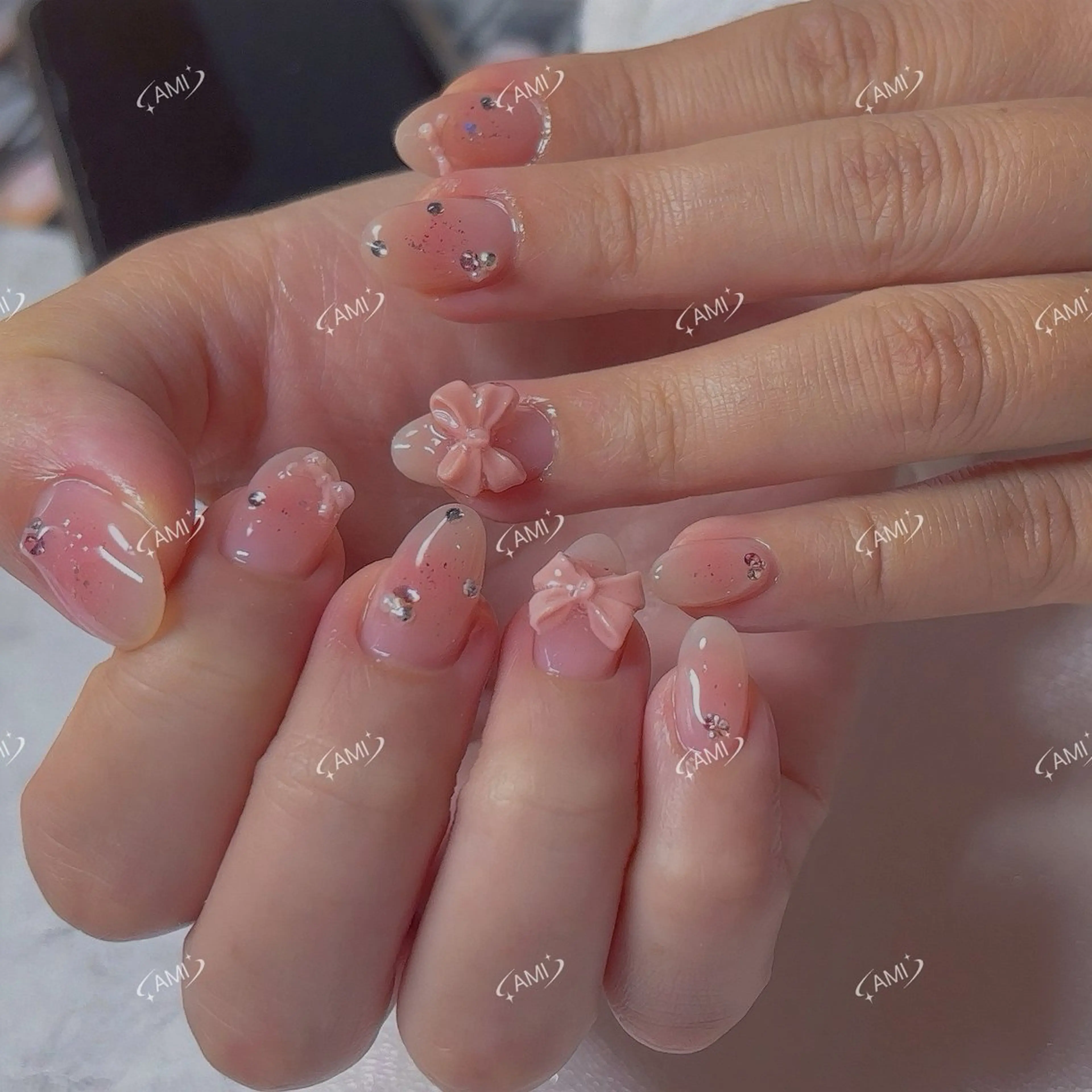 ネイル ハンドネイル AMI NAILのネイルデザイン