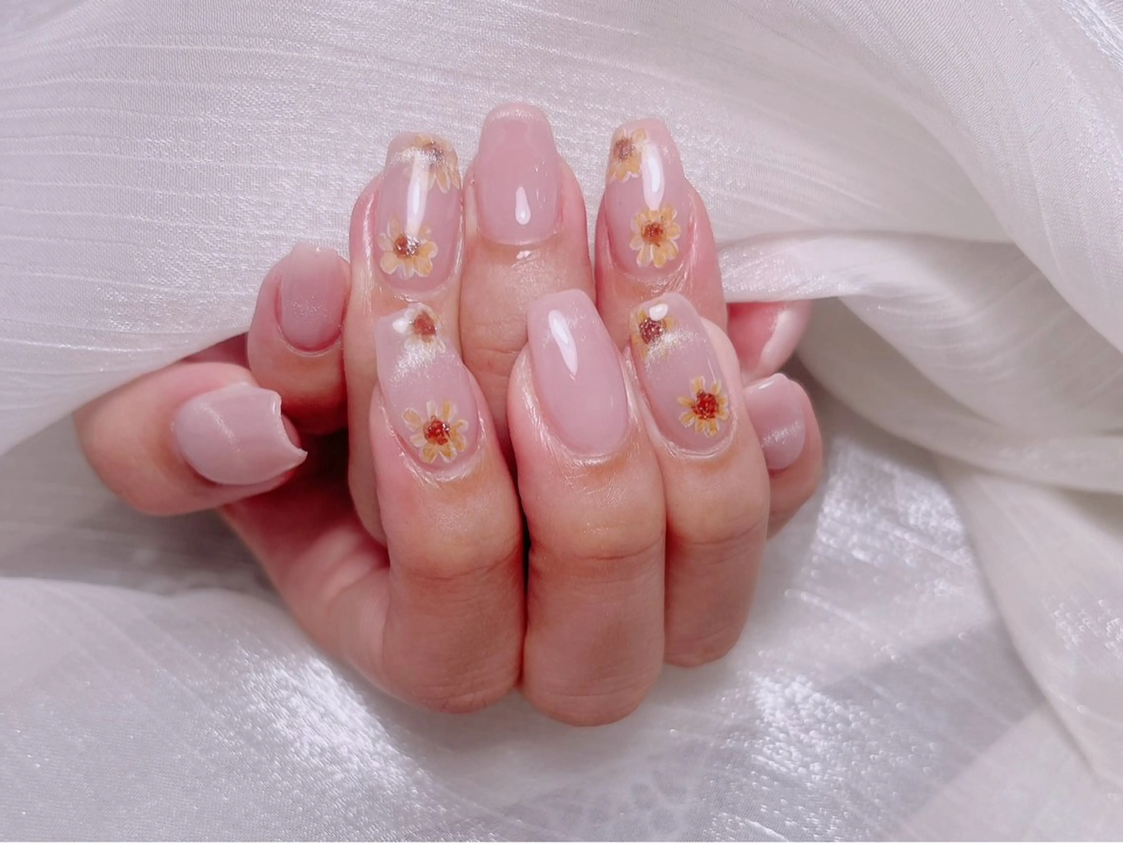 ネイル ハンドネイル ネイルサロン KARIのネイルデザイン