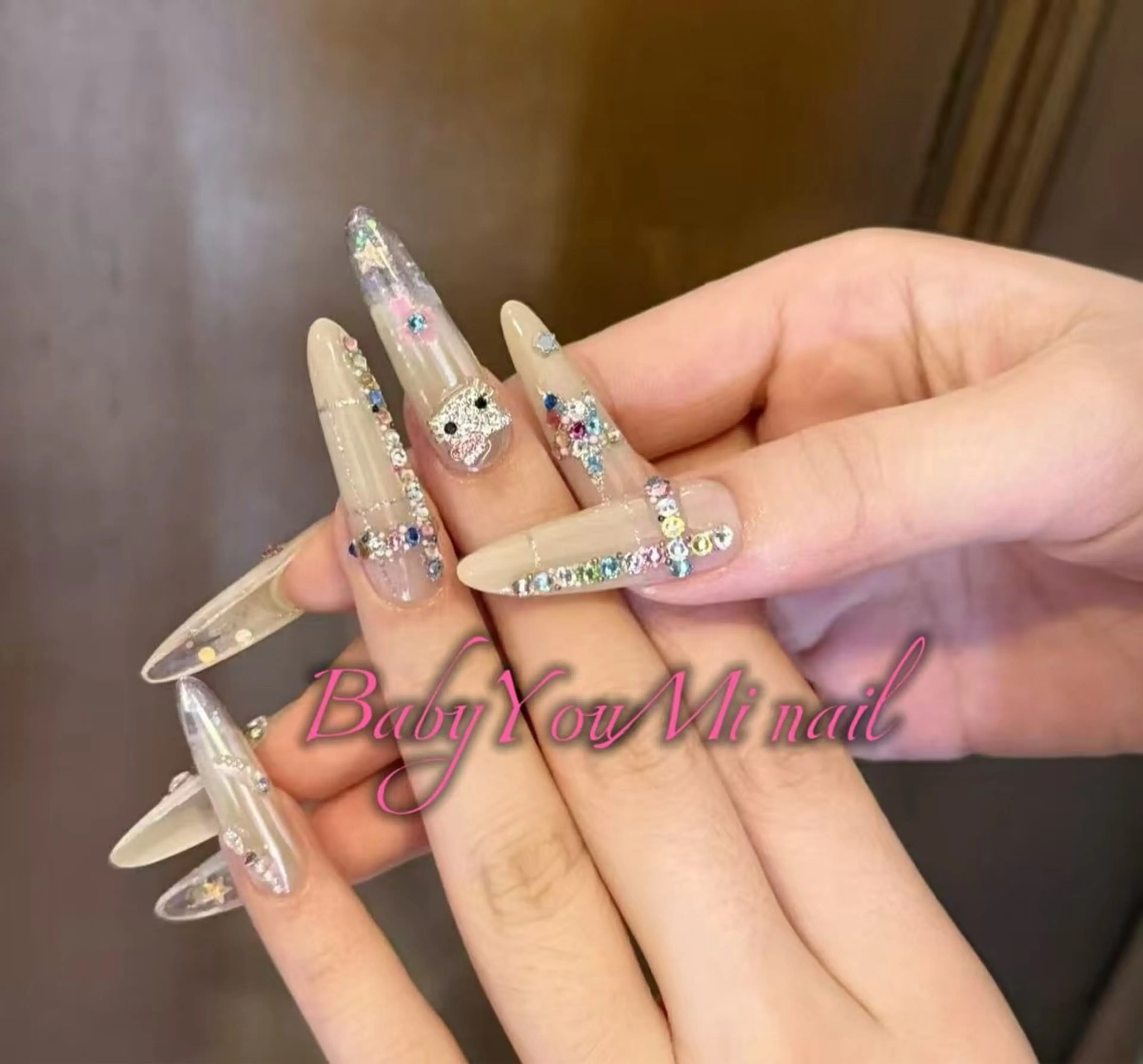 ネイル オーロラネイル フラワーネイル フットネイル フレンチネイル ジェルネイル ハンドネイル BabyYouMi nailのネイルデザイン