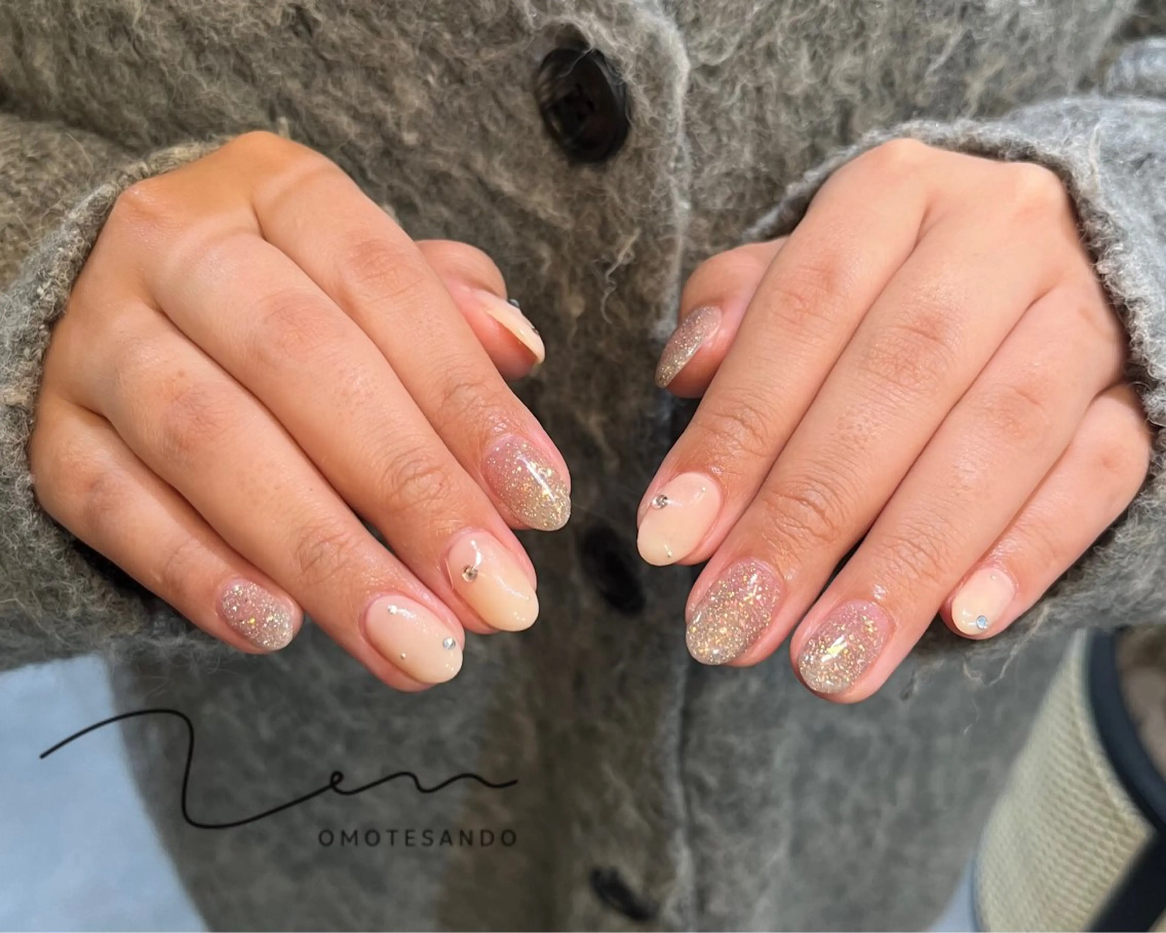 ミディアム ハンドネイル . azusaのネイルデザイン