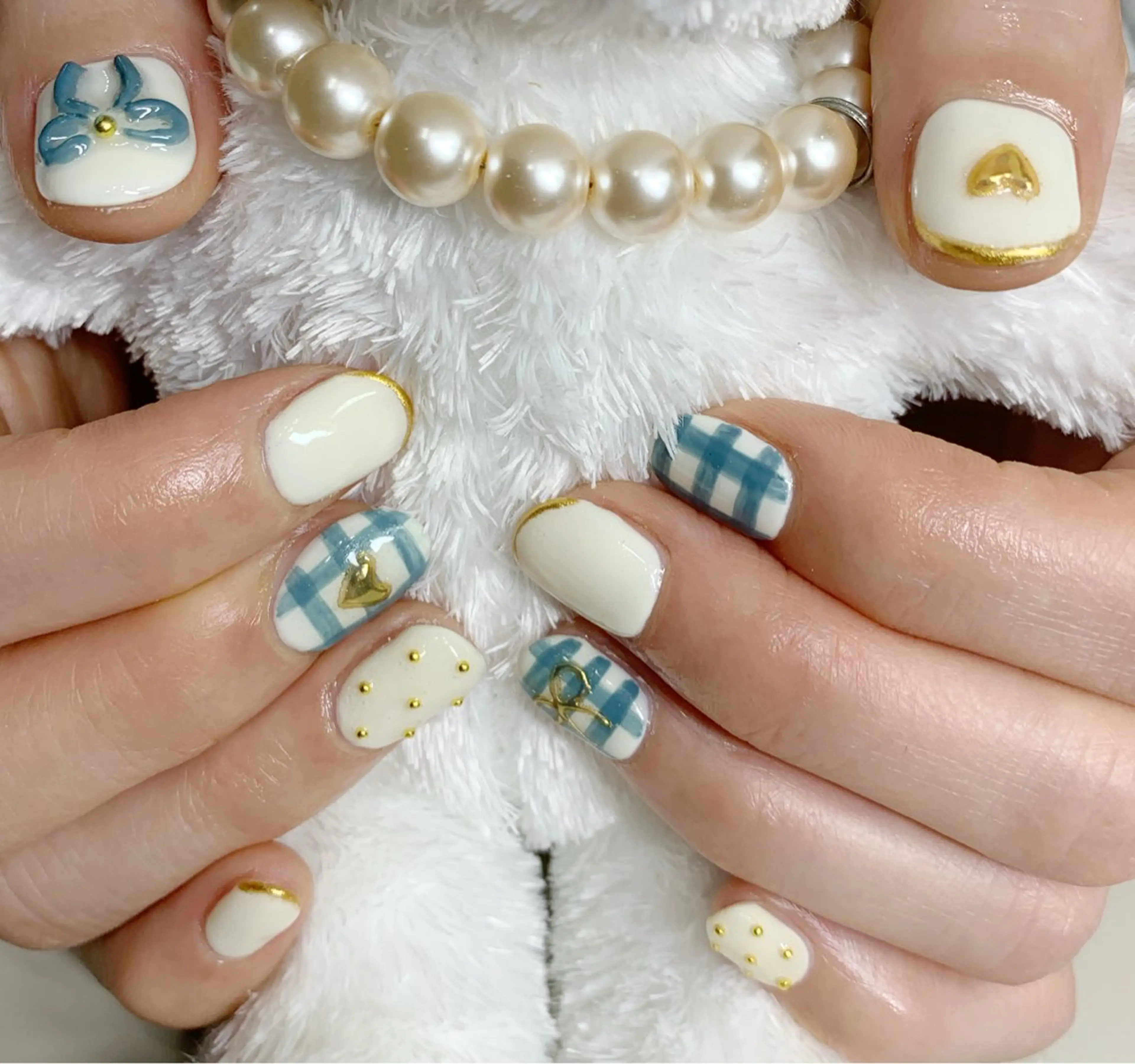 ネイル ハート ミラーネイル 春ネイル ハンドネイル mira-cle大濱美容アカデミー所属・AI NAのネイルデザイン