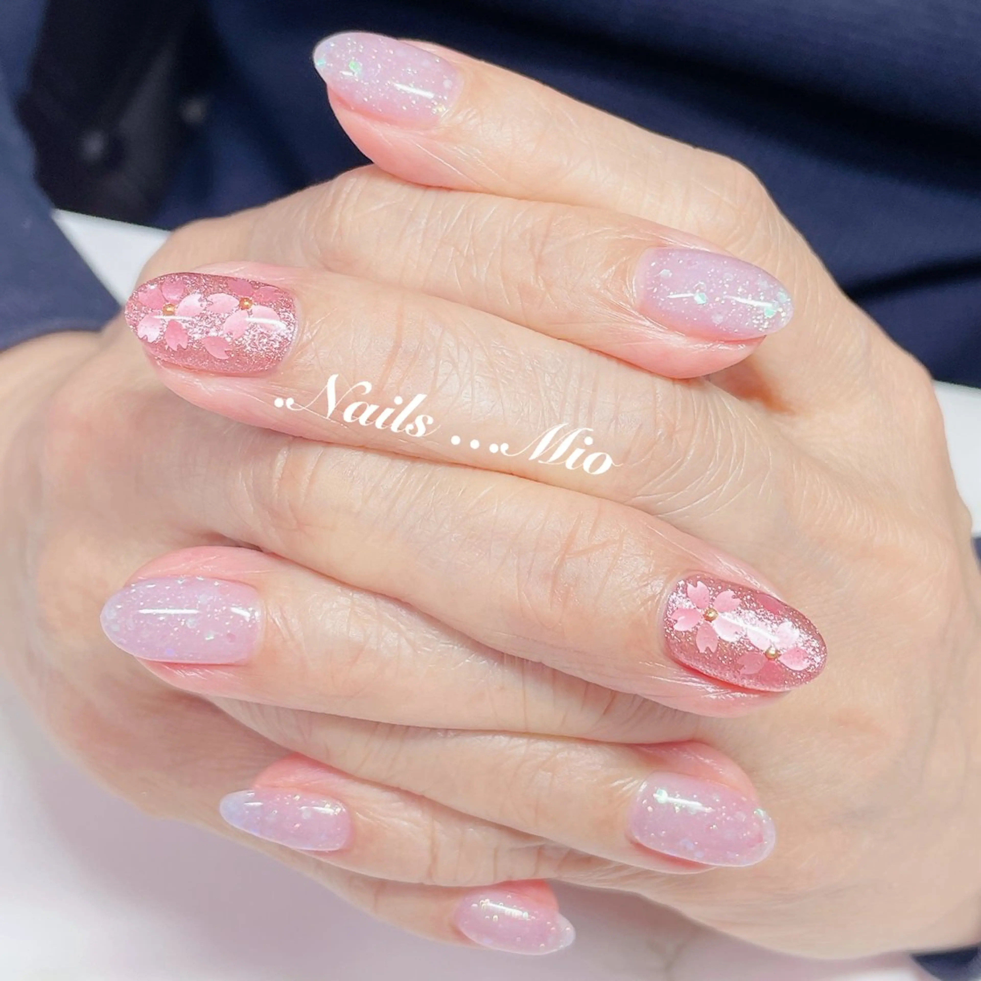 ネイル アートネイル 桜ネイル ジェルネイル ワンカラーネイル 赤色 .Nails Mio 赤羽西ネイルサロンのネイルデザイン