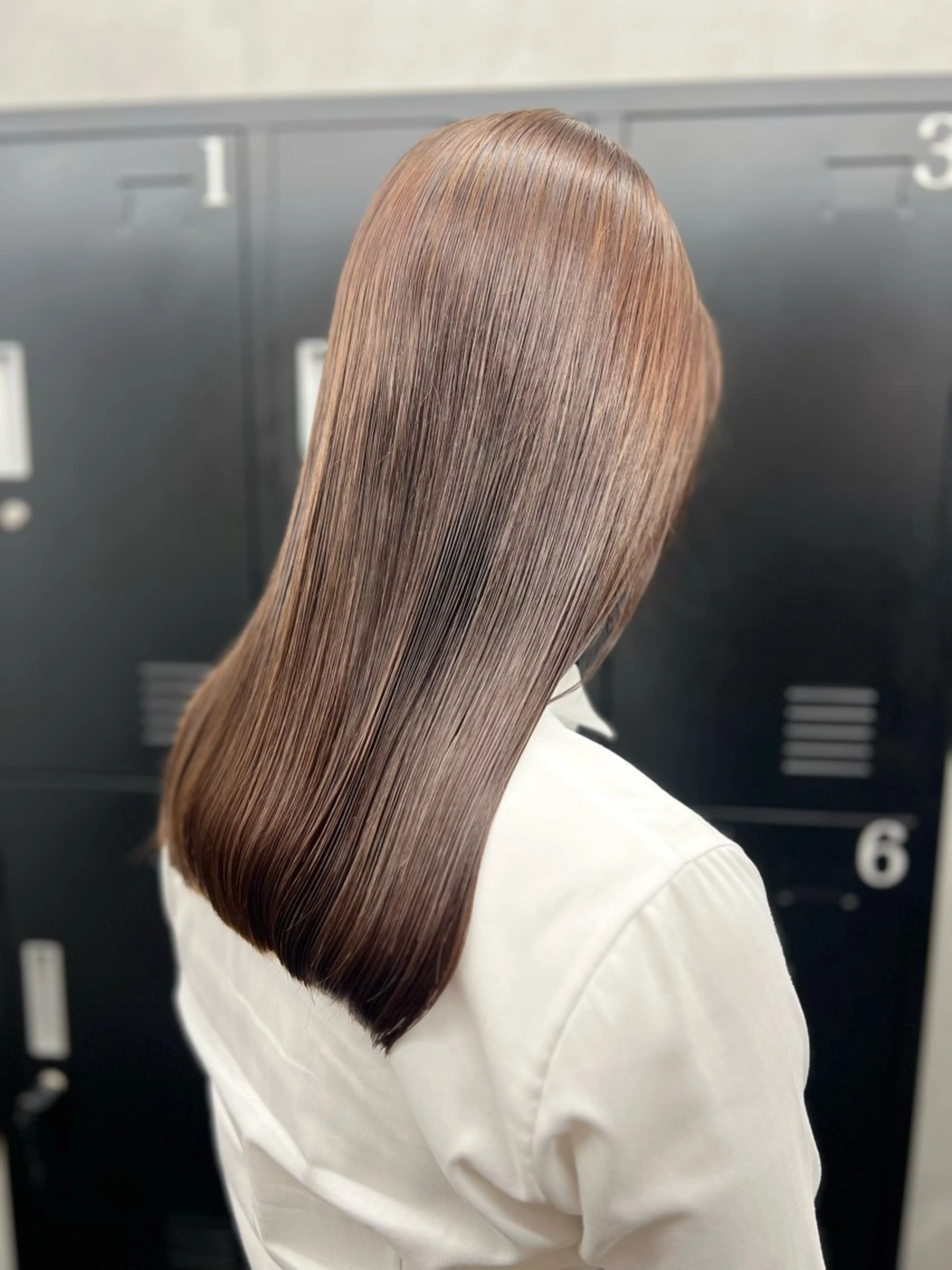 ロング カラー ブラウンカラー ナチュラルブラウン カット ヘアカラー ADLLA.アドラ所属・透明感カラー特化🫧 ADLLA.栗原🦋のヘアスタイル