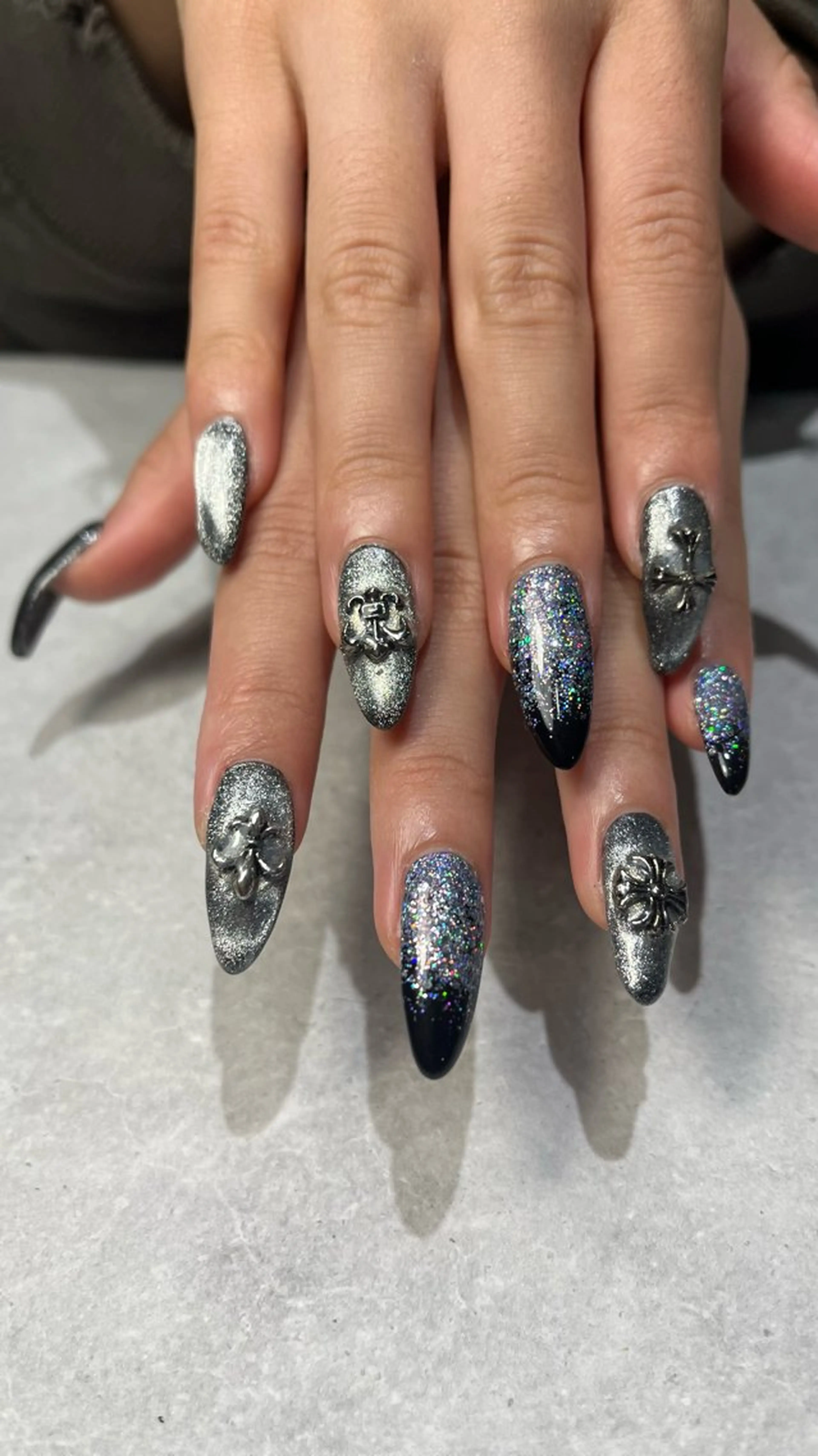 ネイル 🤎Two ERI🤎のネイルデザイン