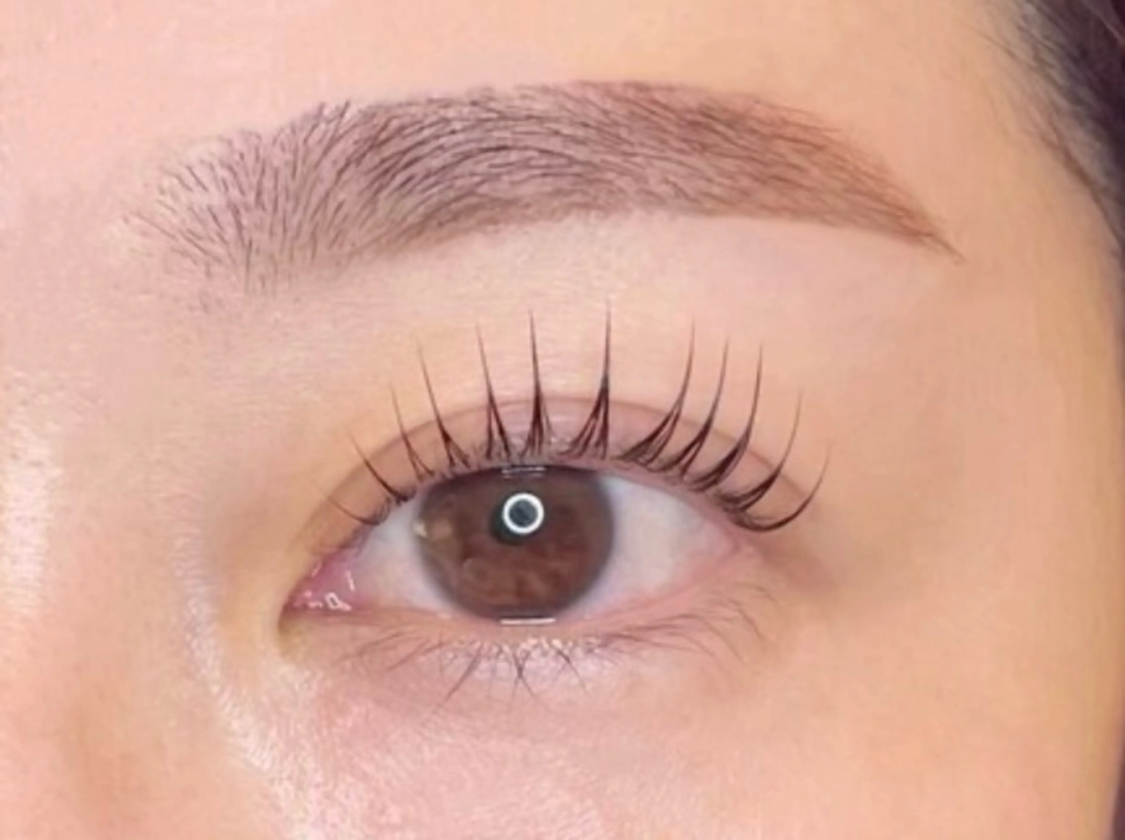 パリジェンヌラッシュリフトの写真