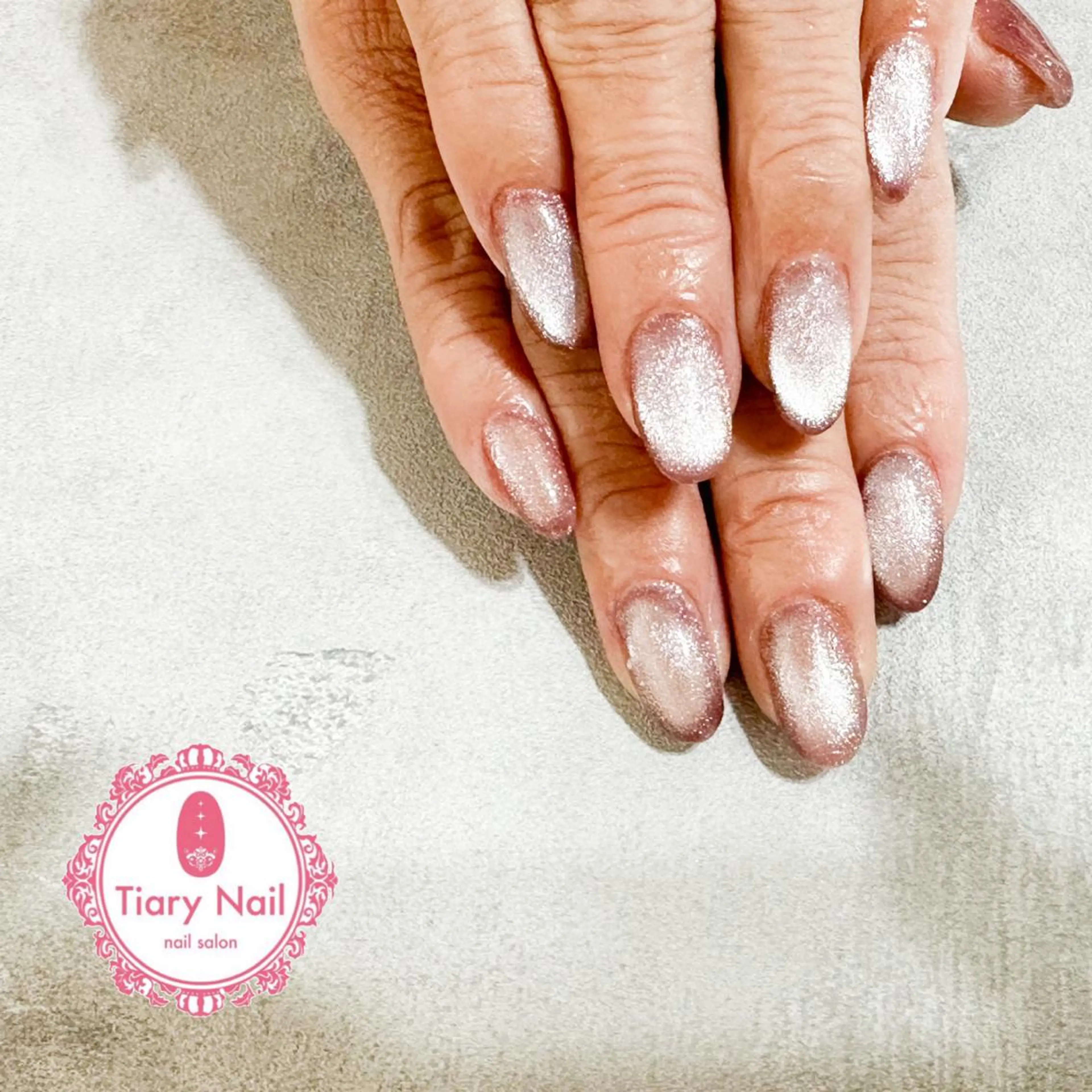 ネイル tiarynail K Kのネイルデザイン
