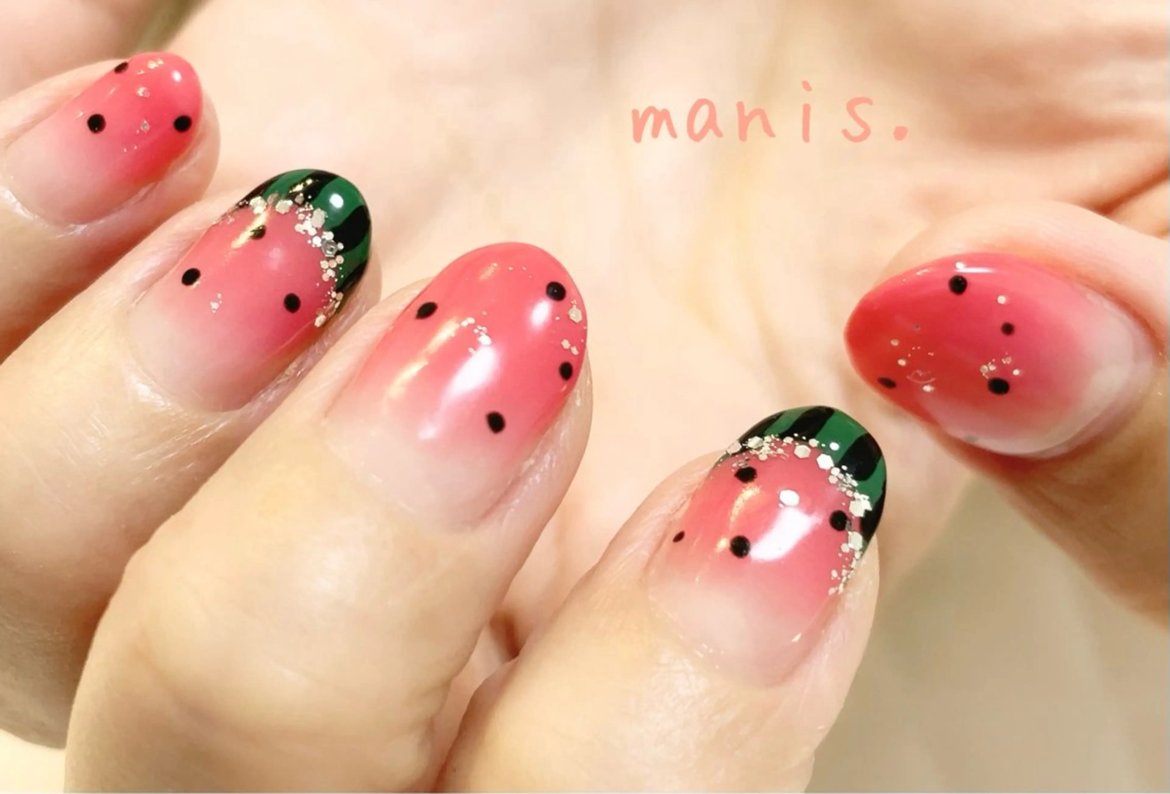 ネイル manis .のネイルデザイン