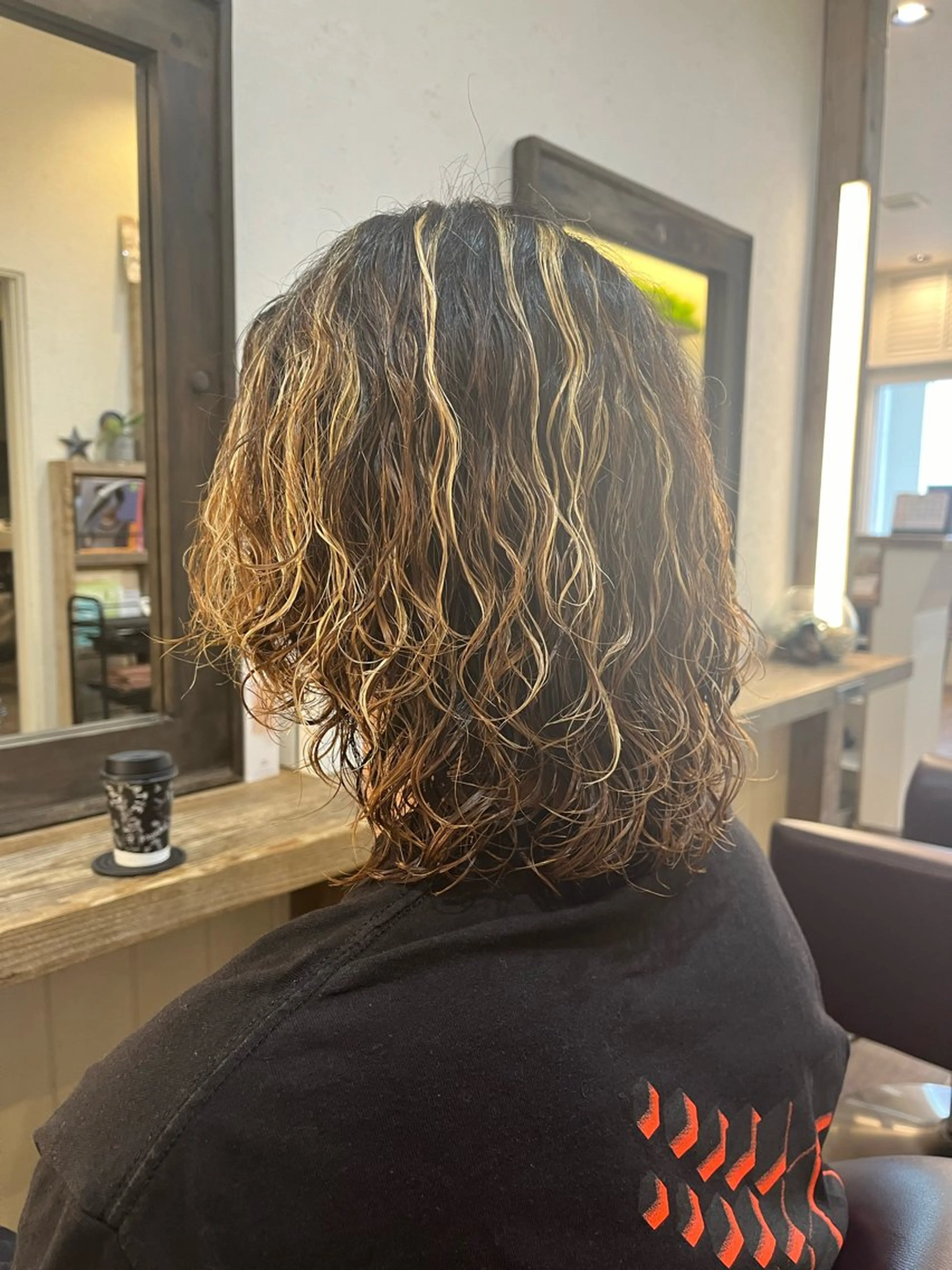 メンズ 阿部 翔一郎/暖色系カラーのヘアスタイル