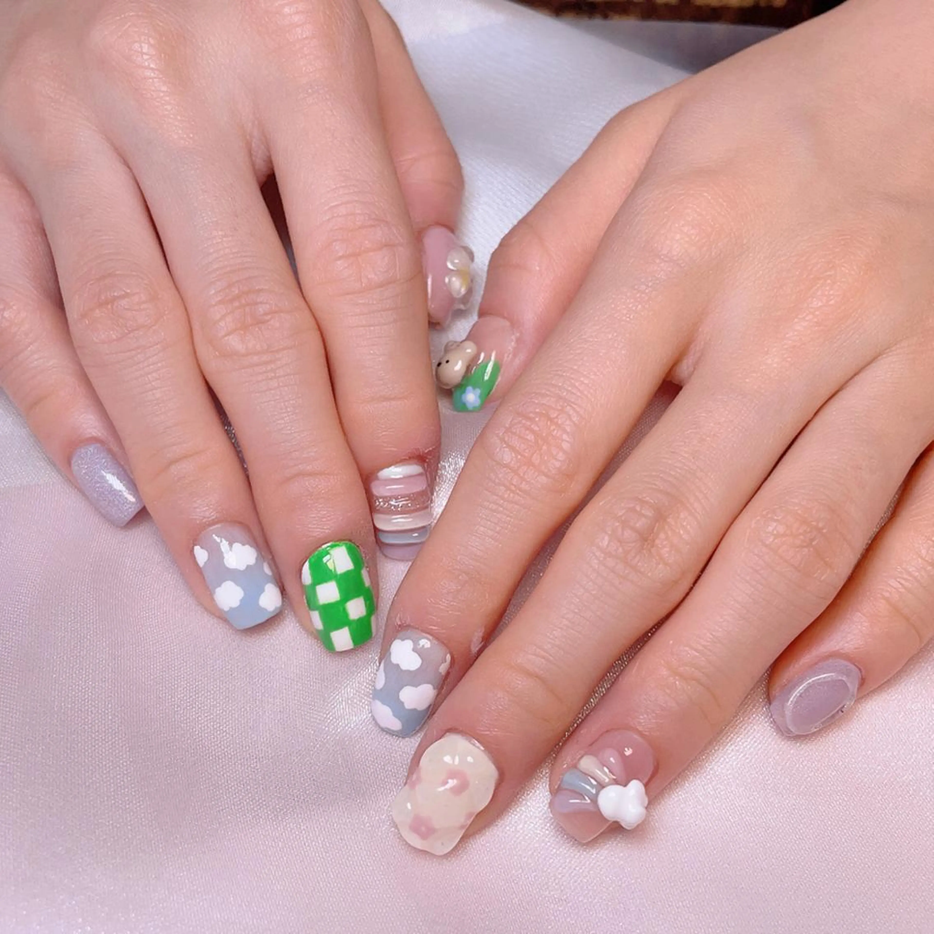 ネイル ルイス " Nail 渋谷のネイルデザイン