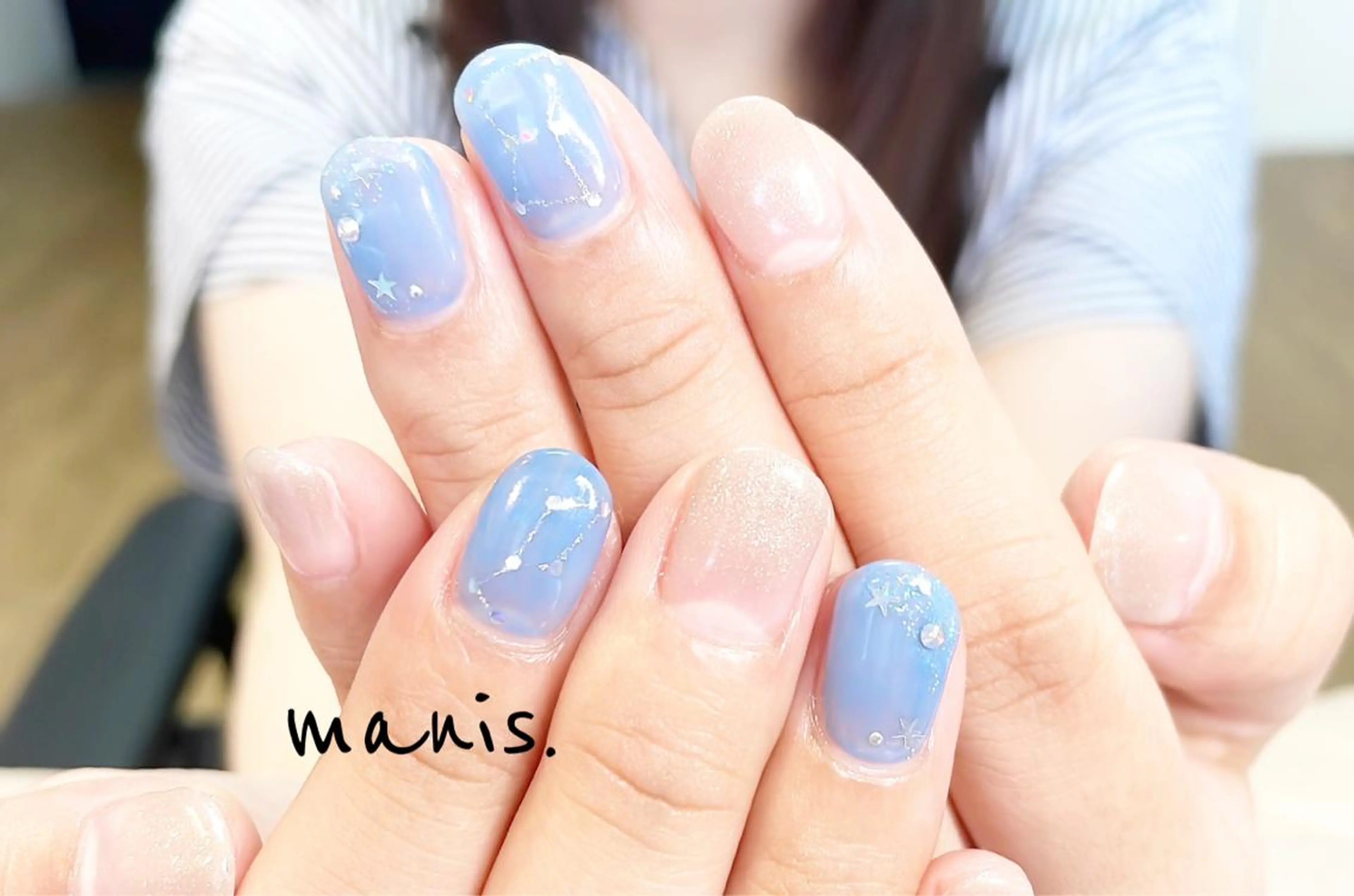 ネイル manis .のネイルデザイン