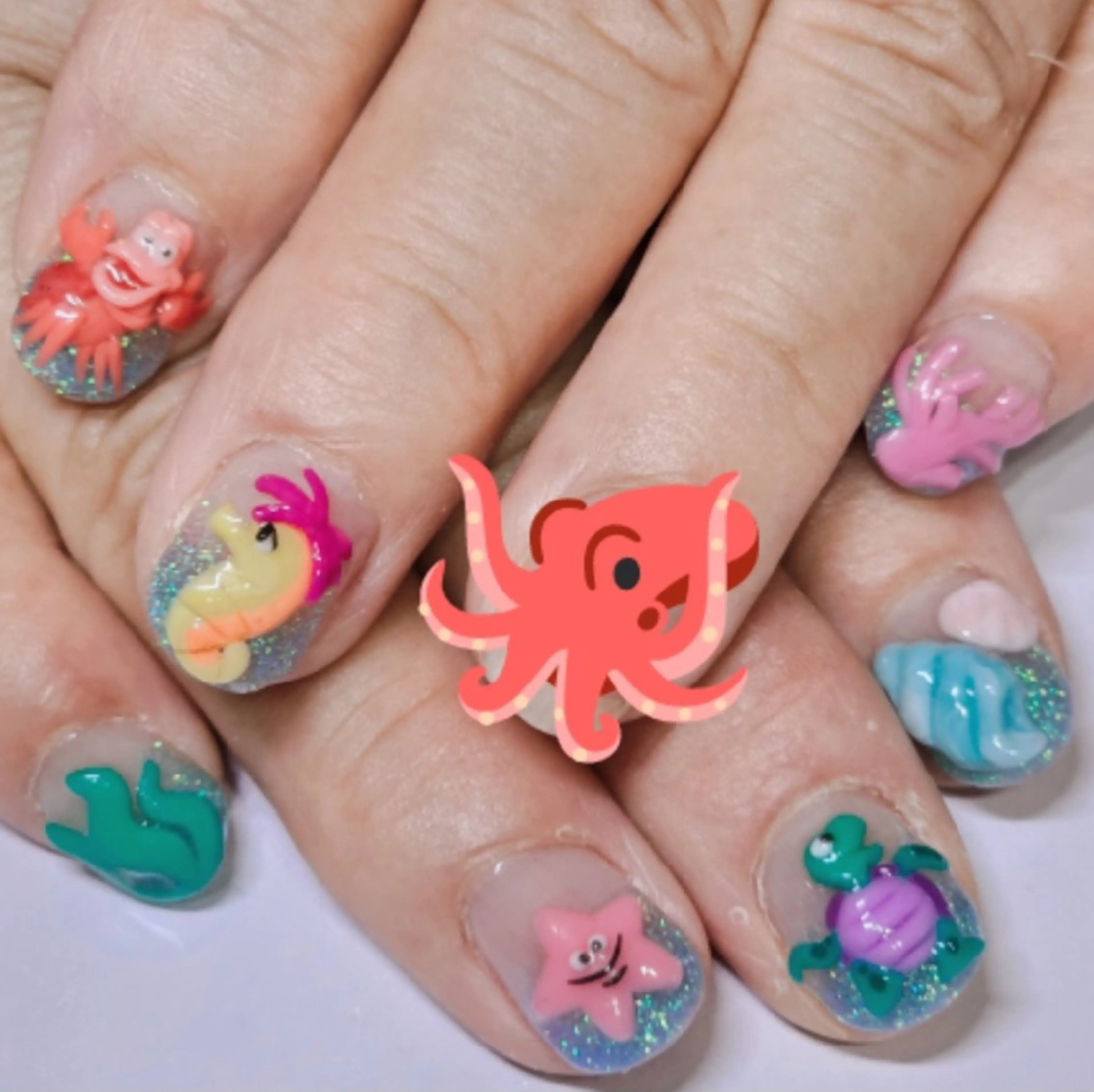 ネイル アートネイル ブルー グラデーション ラメ(グリッター) パステルネイル ハンドネイル よしだ ひろきのネイルデザイン