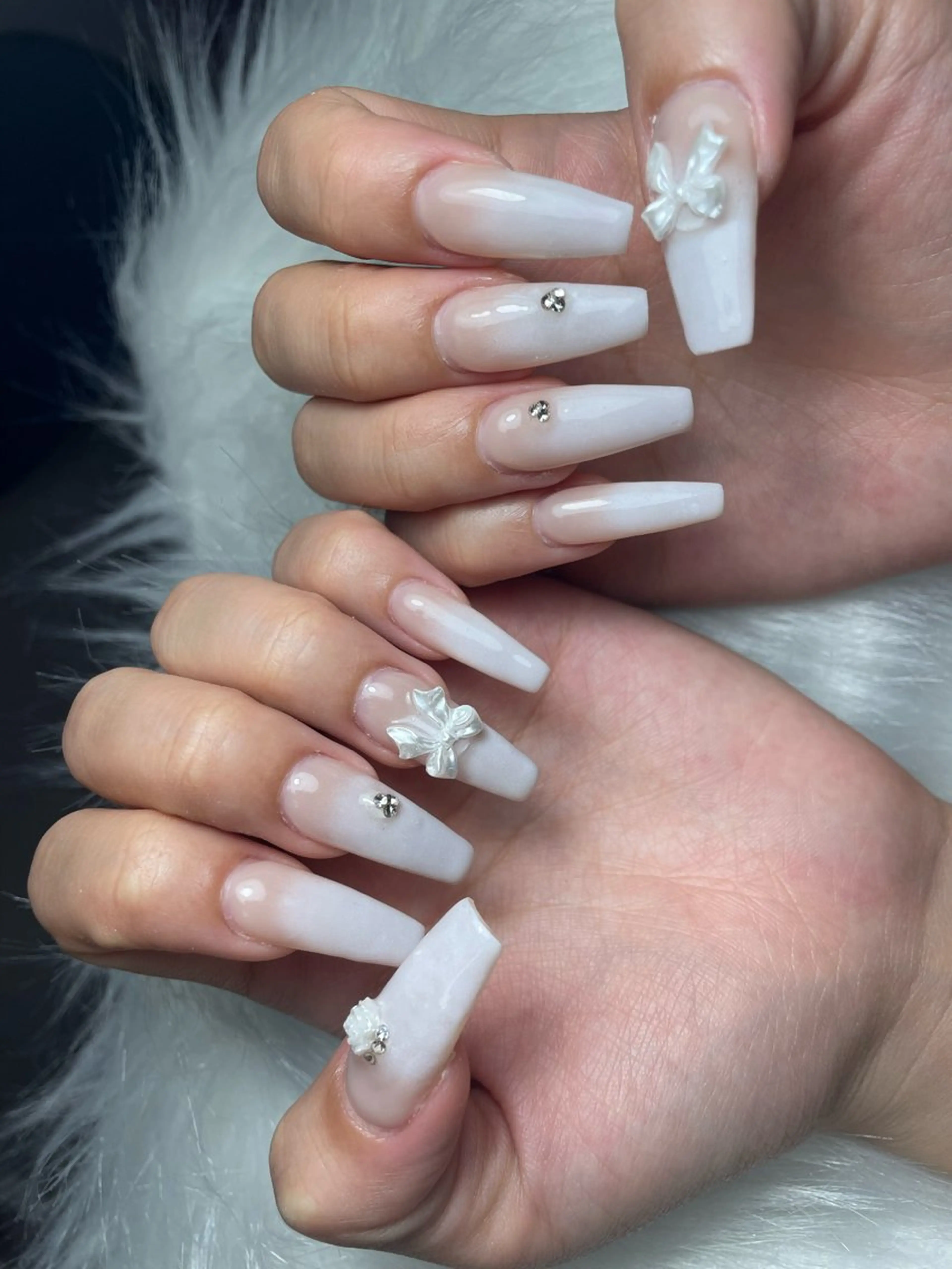 ネイル MoonHi Nail Salon所属・MoonHi Nail 朝霞台のネイルデザイン