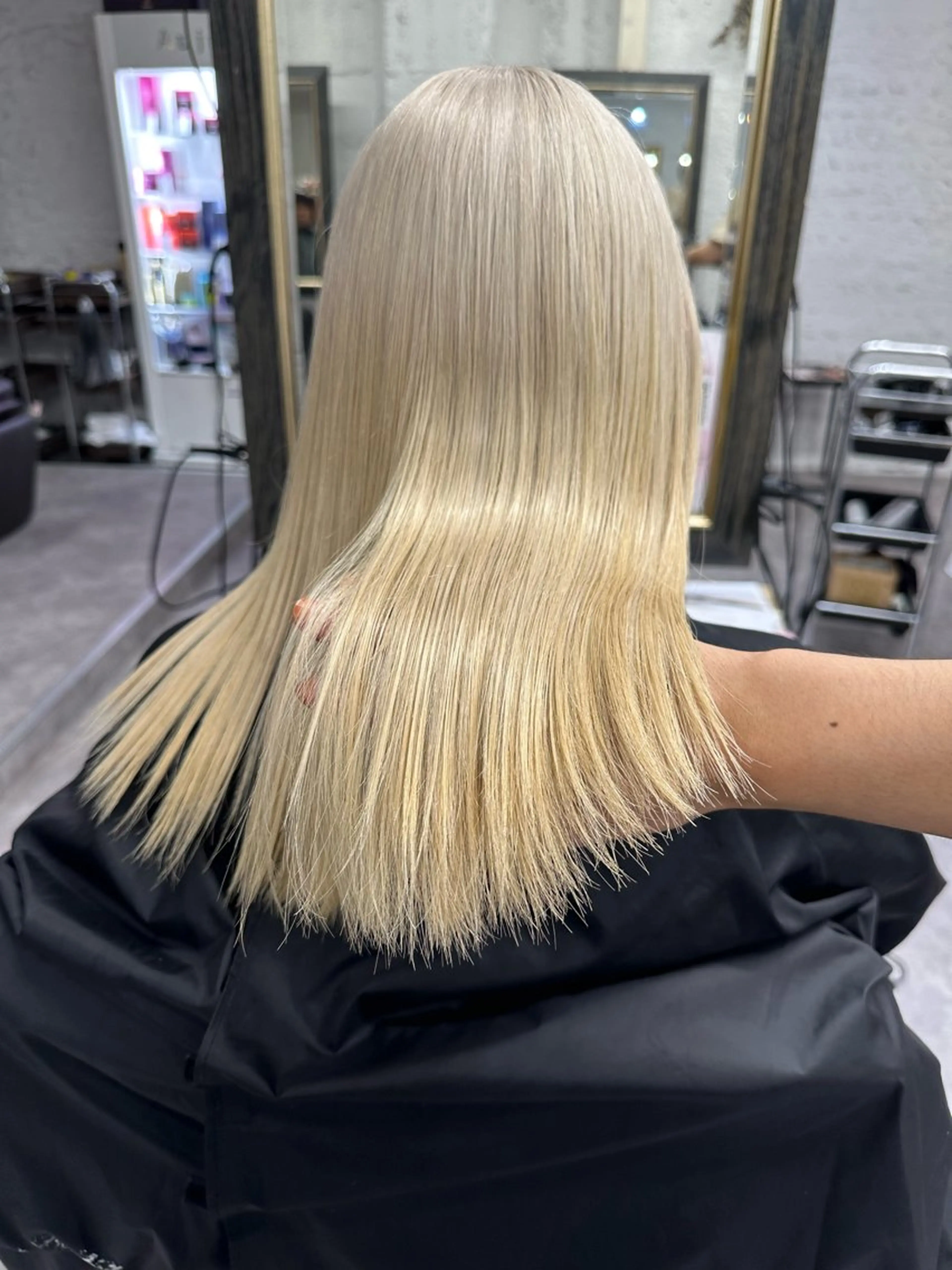 セミロング カラー ヘアアレンジ ヘアカラー トリートメント 久米 治仁のヘアスタイル