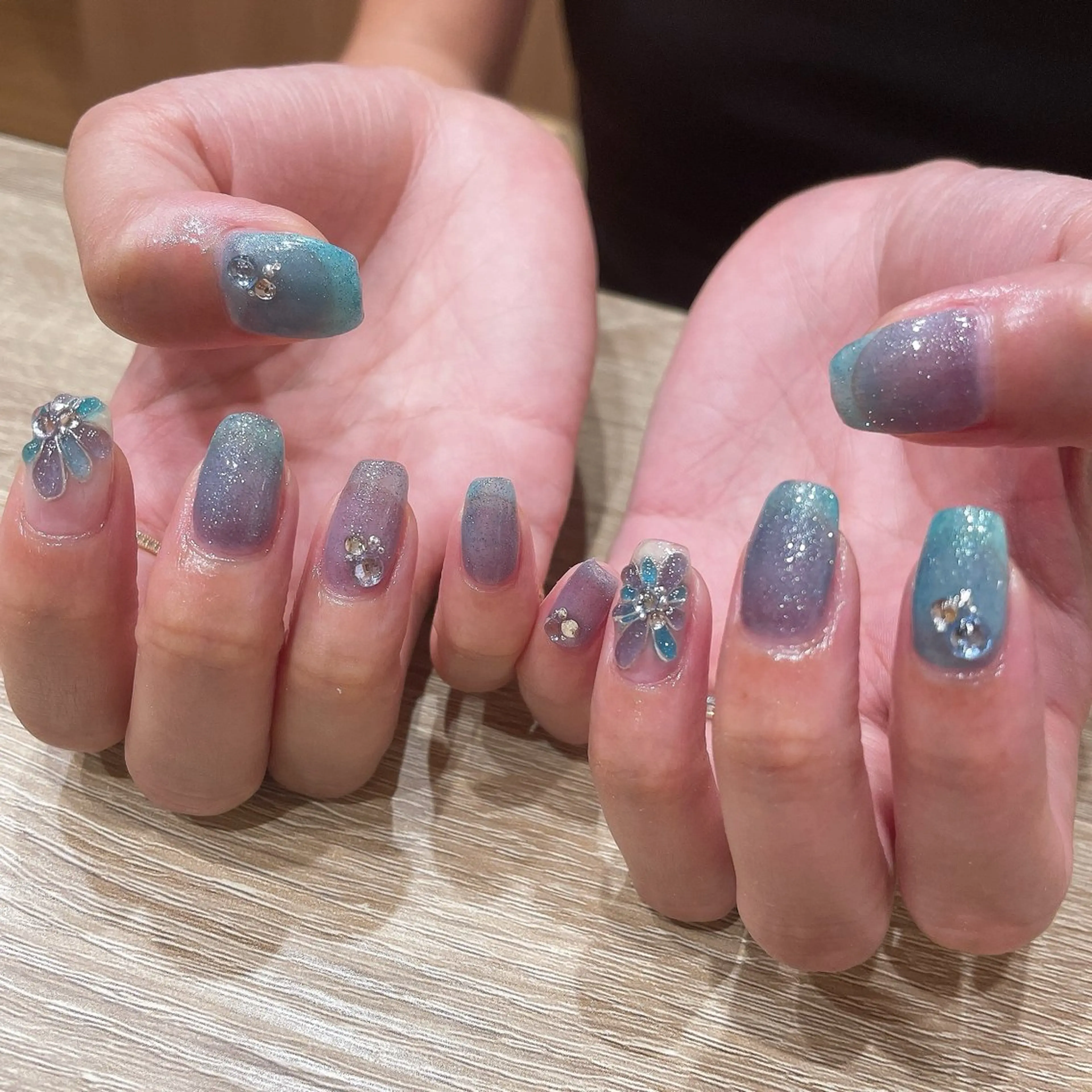 ネイル 持ち込み liberté所属・liberté🫧 新小岩のネイルデザイン