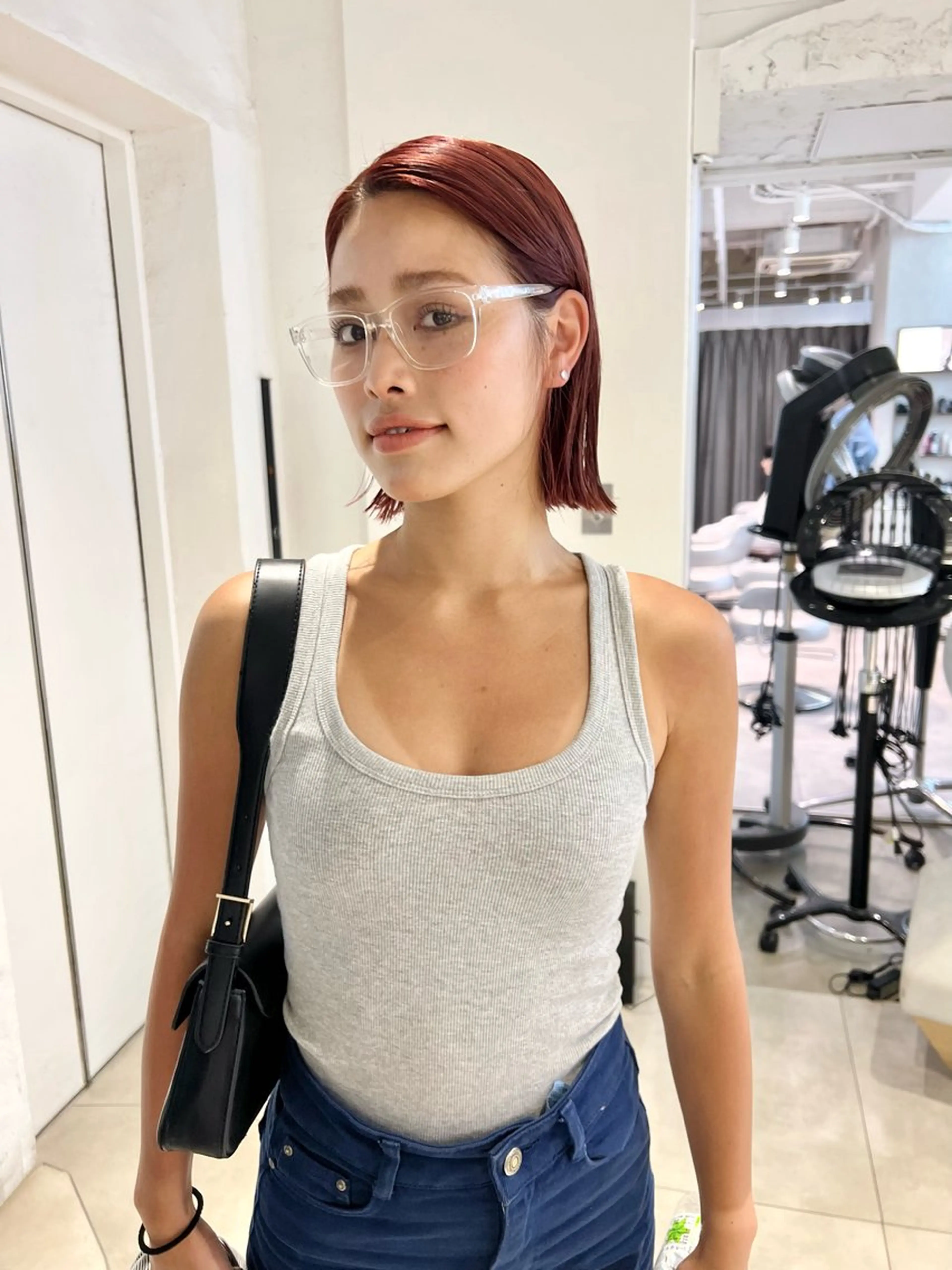 ショート カラー 切りっぱなしボブ ボルドーカラー ボブ 顔周りカット/透明感 カラー✂️MEIのヘアスタイル