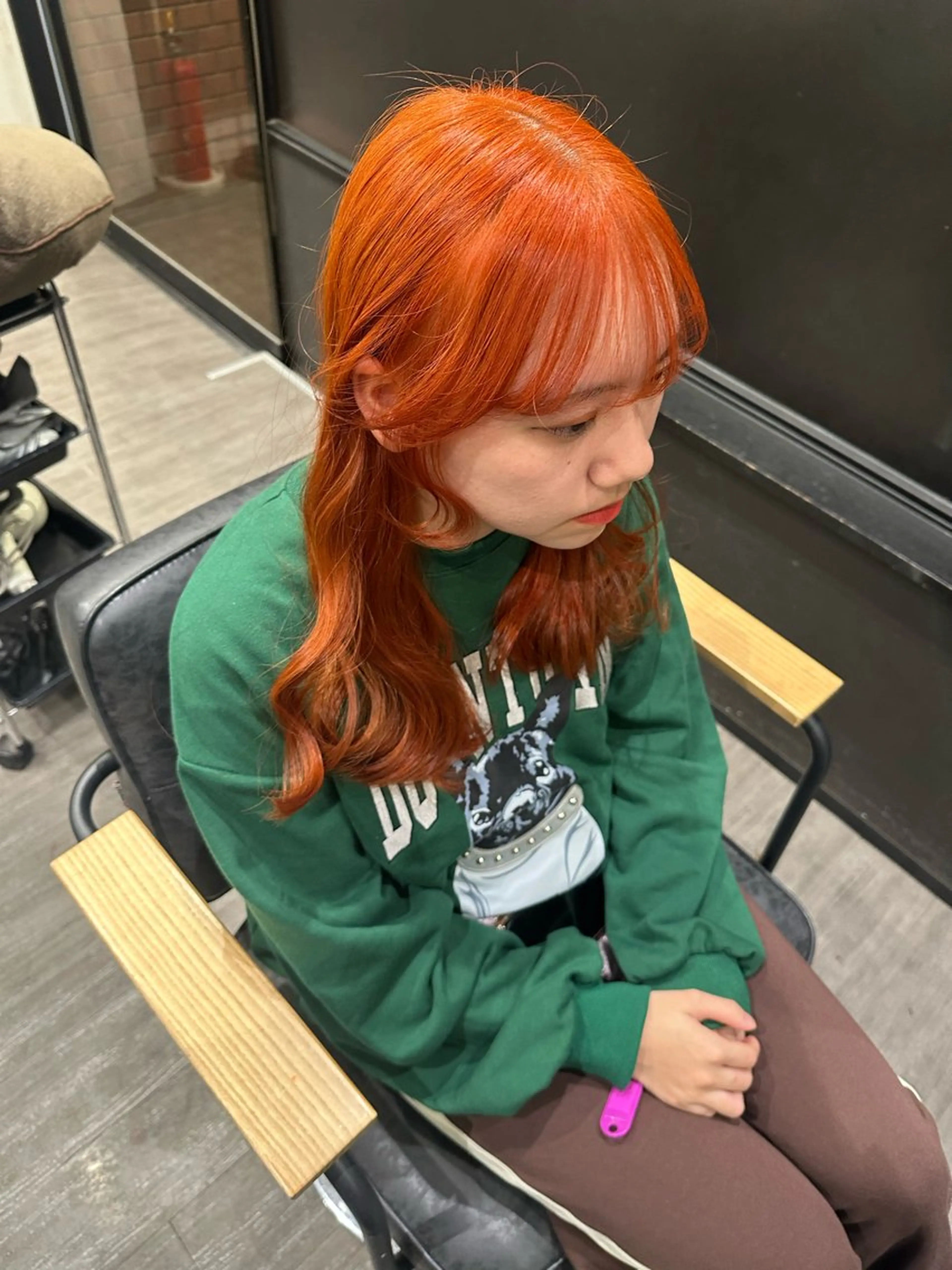 セミロング カラー ブリーチ オレンジ カット ヘアカラー トリートメント 艶髪レイヤー上田 紗也🇰🇷💗のヘアスタイル