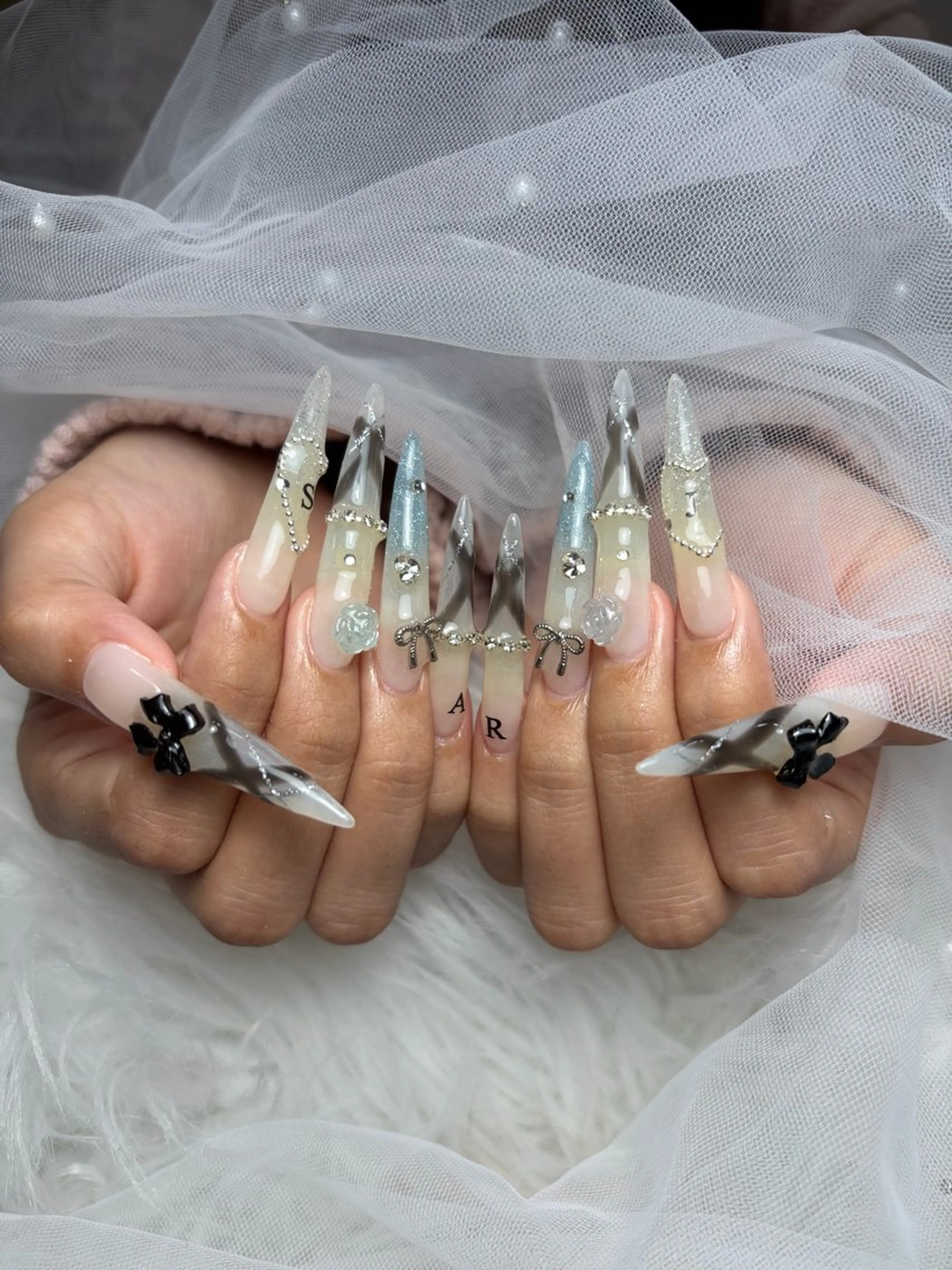 ネイル アートネイル 長さ出し ジェルネイル マグネットネイル ニュアンスネイル ハンドネイル Cloudy Chan Nailのネイルデザイン