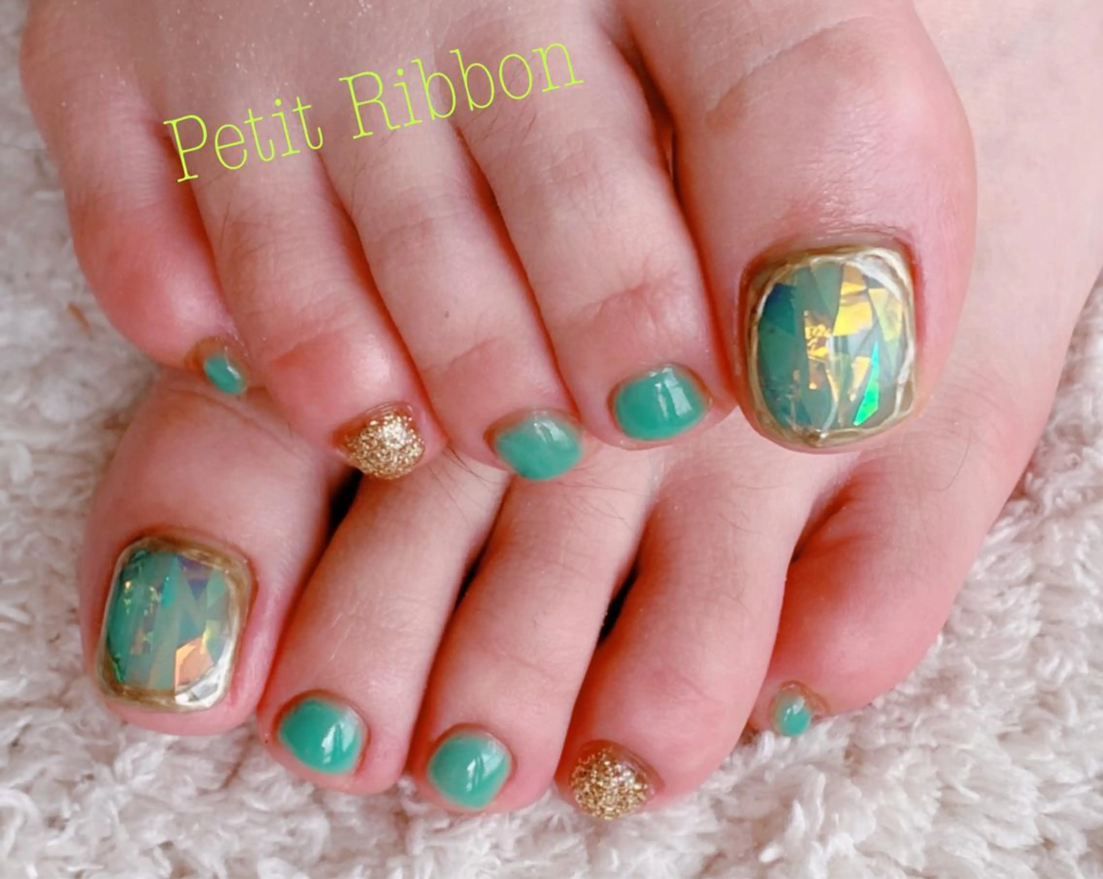 ネイル ネイルPetit Ribbonのネイルデザイン