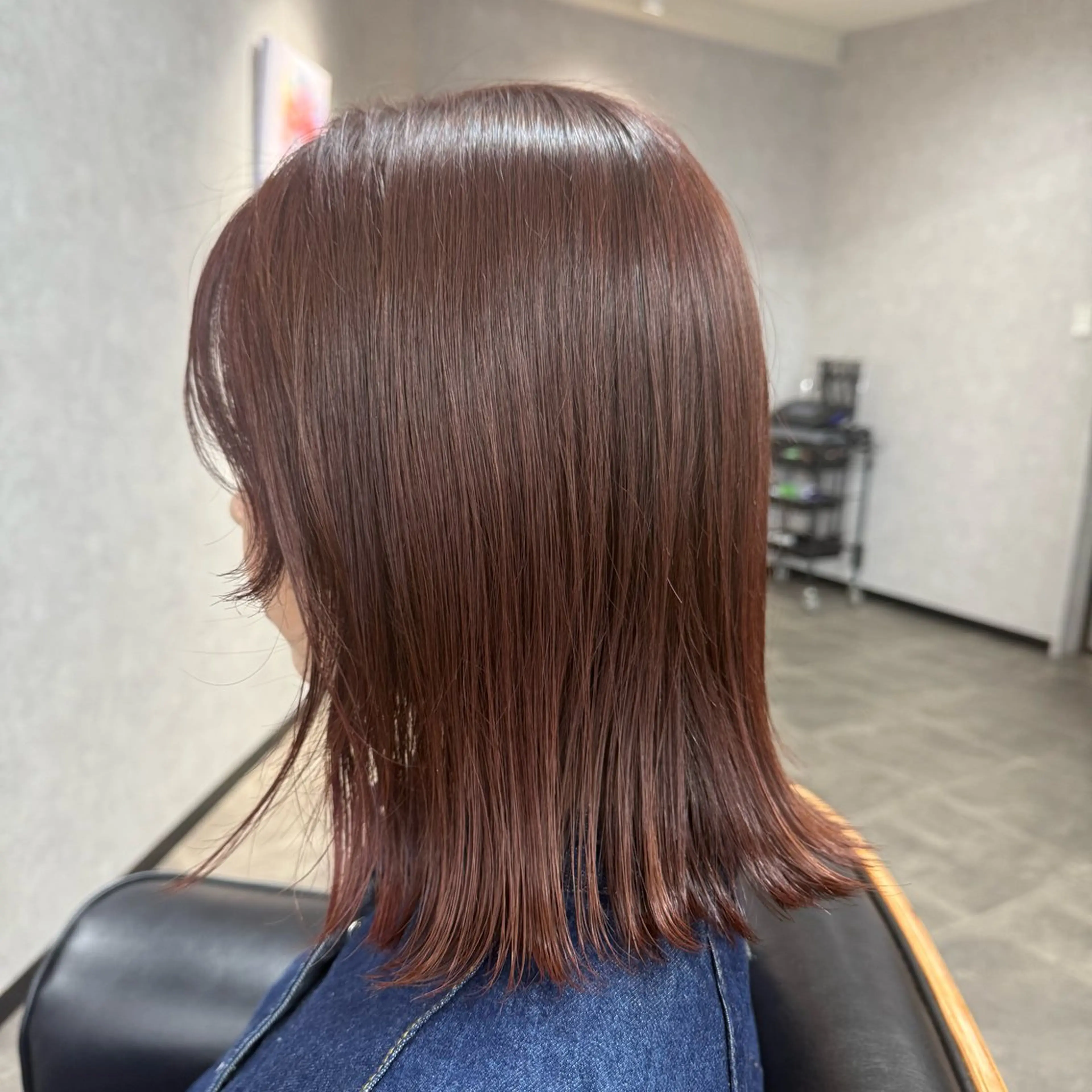 ミディアム カラー ブラウンカラー ピンクカラー ピンクブラウン ヘアカラー FLOWER by B.GARDEN所属・’Flower’ AYAKAのヘアスタイル