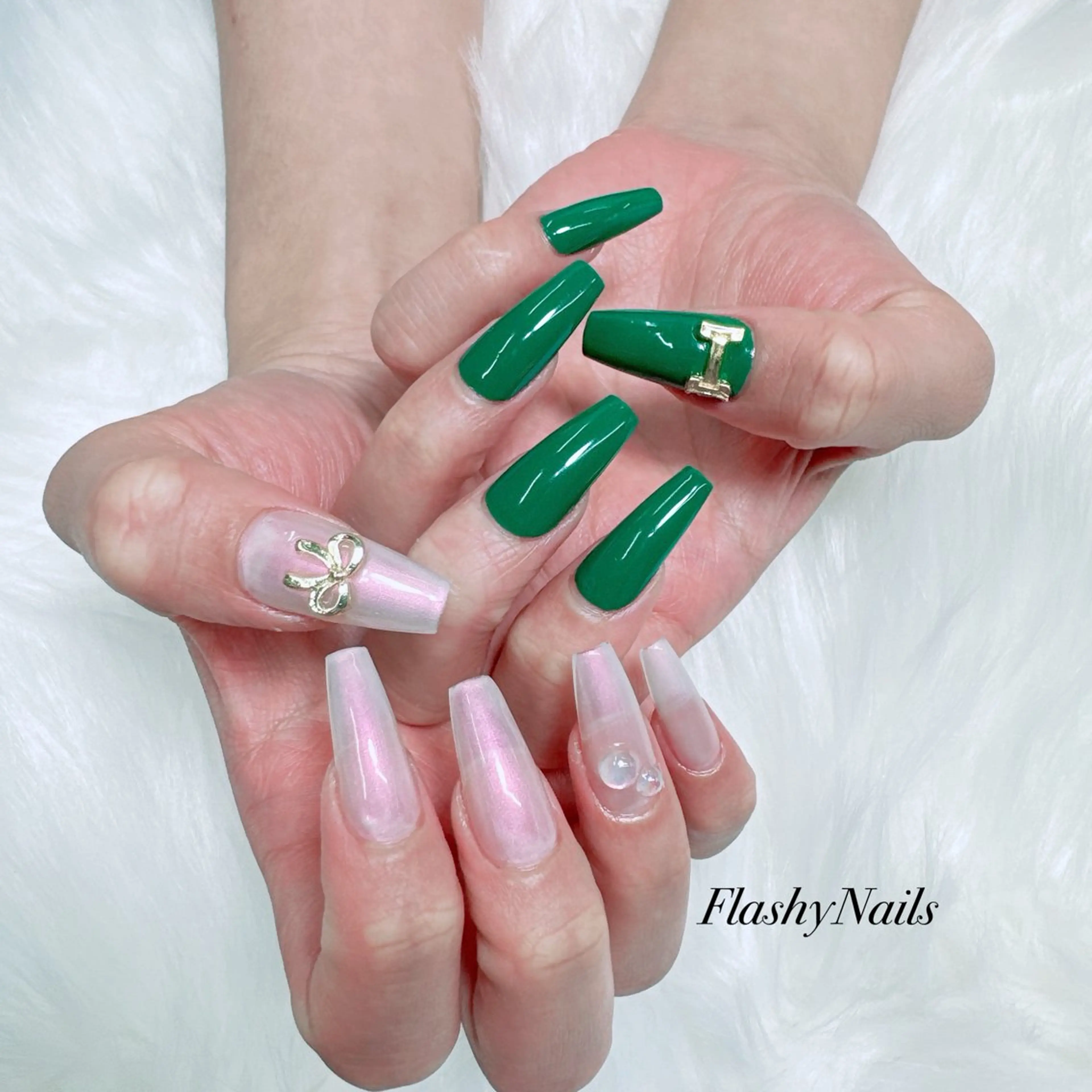 ネイル Flashy Nailsのネイルデザイン