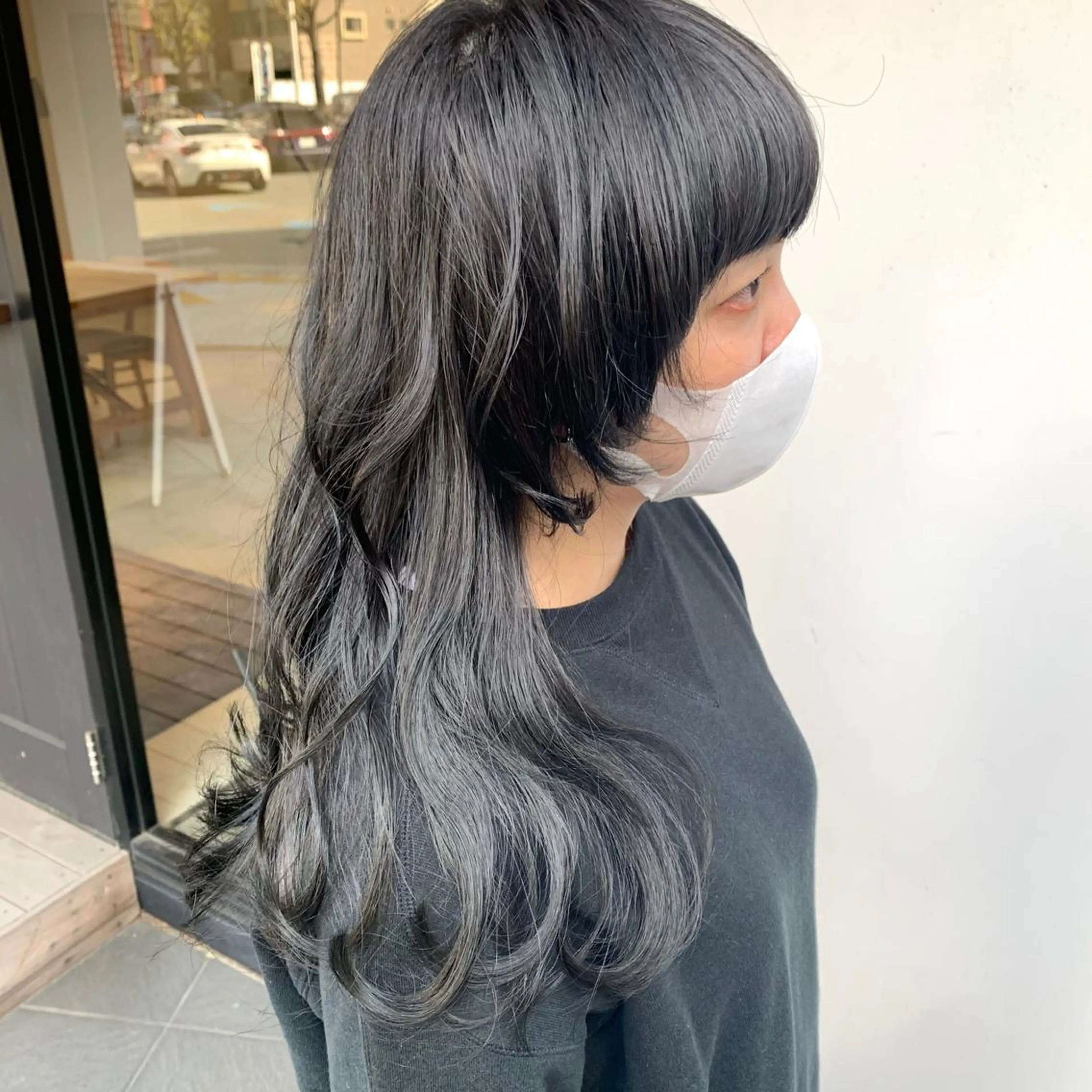 ロング アッシュ 外国人風カラー ハイライト 髪質改善 韓国風ヘア カット 縮毛矯正 トリートメント hoNua. 栄/透明感カラーのヘアスタイル