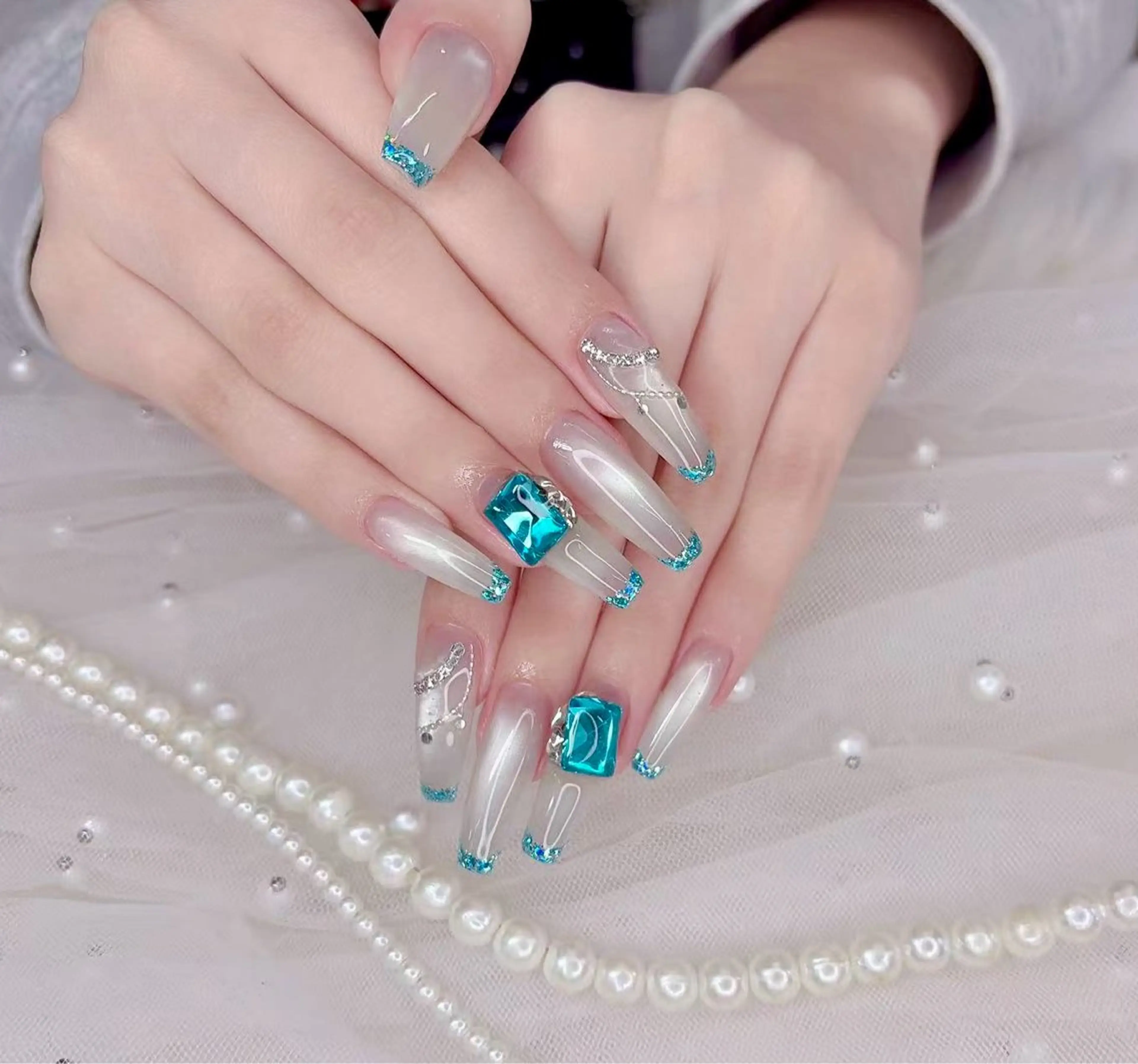 ネイル R salonのネイルデザイン