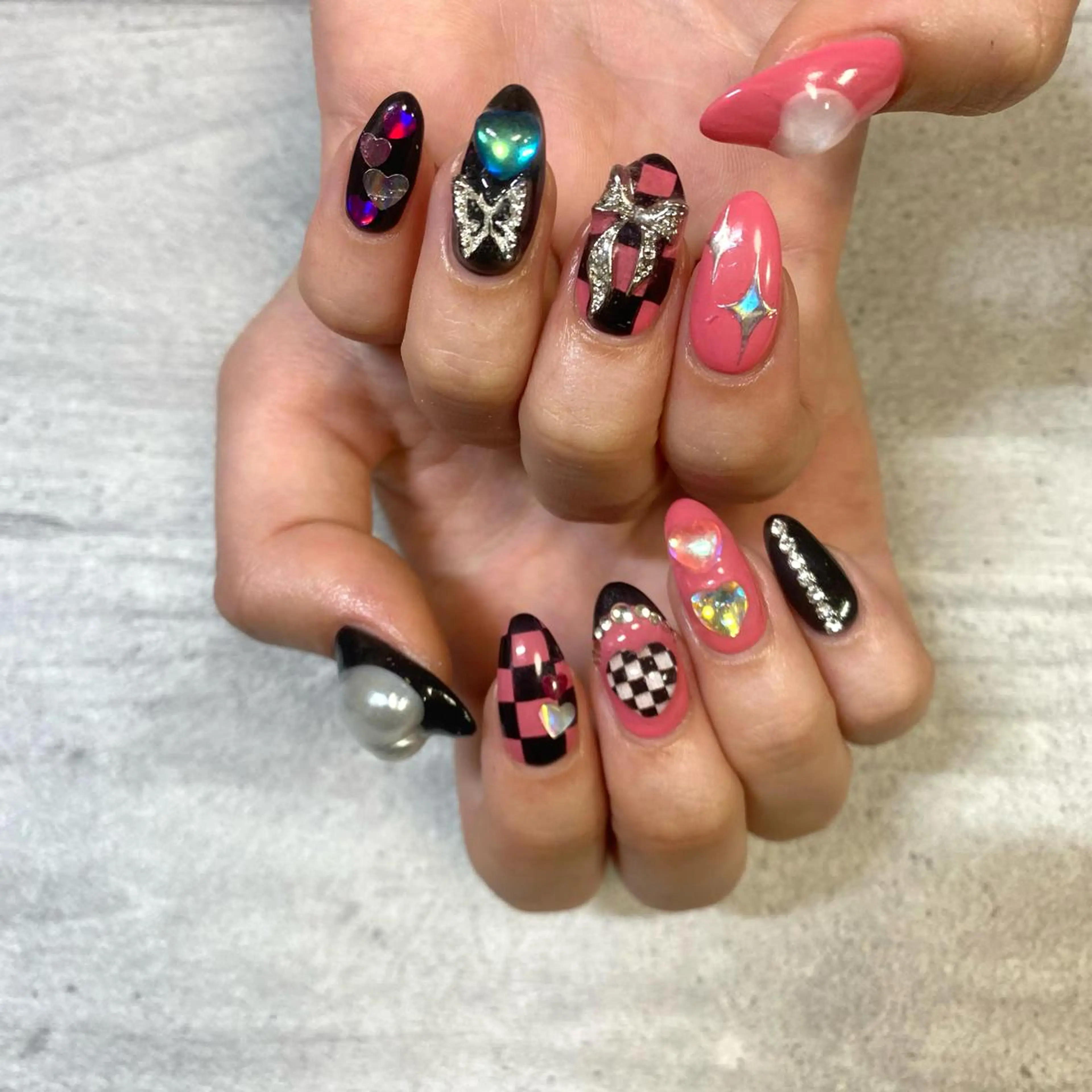 ショート カラー パーマ ヘアアレンジ メンズ キッズ ネイル マツエク・マツパ アイブロウ 今福鶴見ネイル 8(ｴｲﾄ)のネイルデザイン