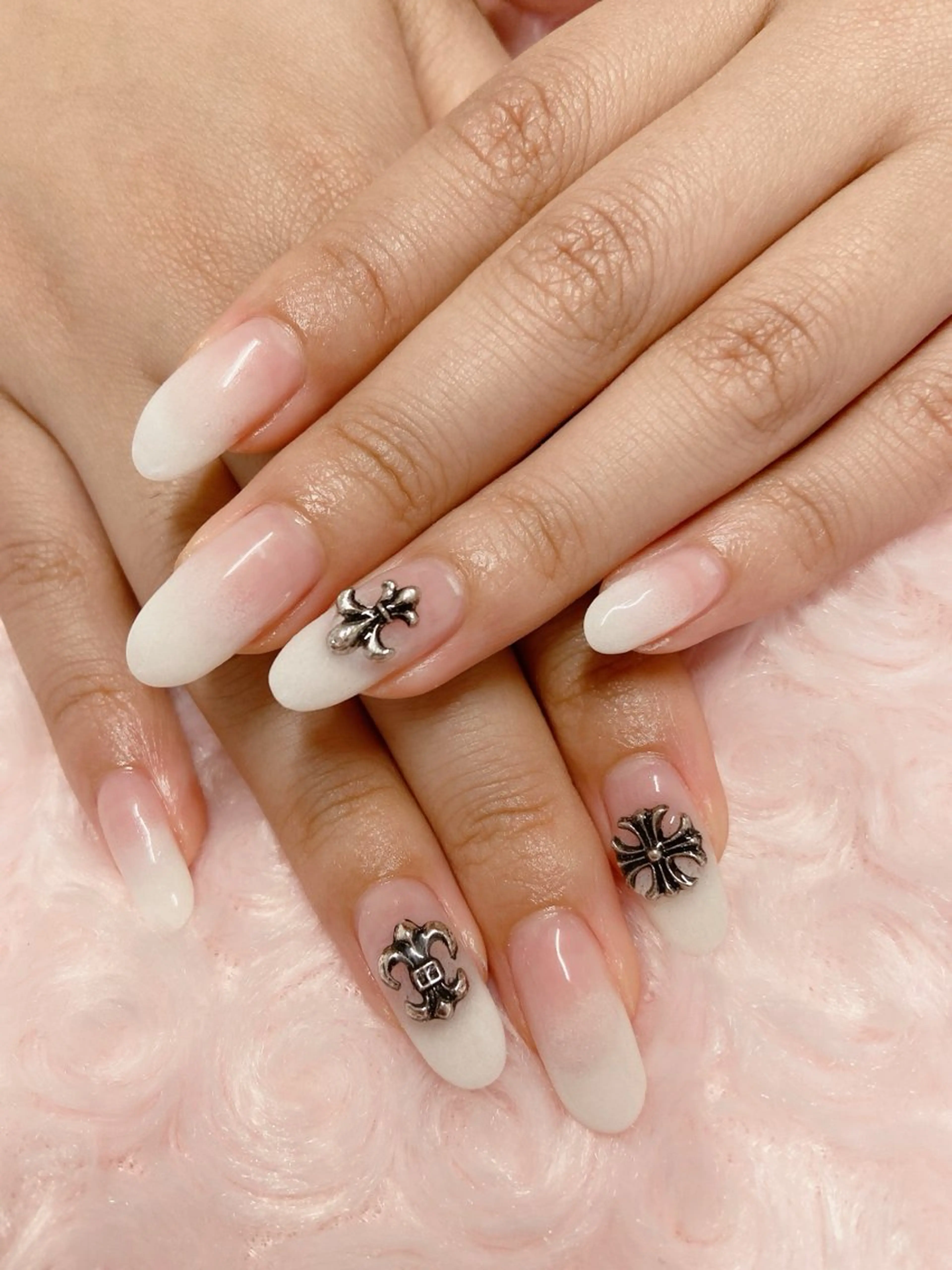 ネイル ジェルネイル グラデーション オフィスネイル パラジェル ワンホンネイル nail salon Berry所属・前田 りかのネイルデザイン