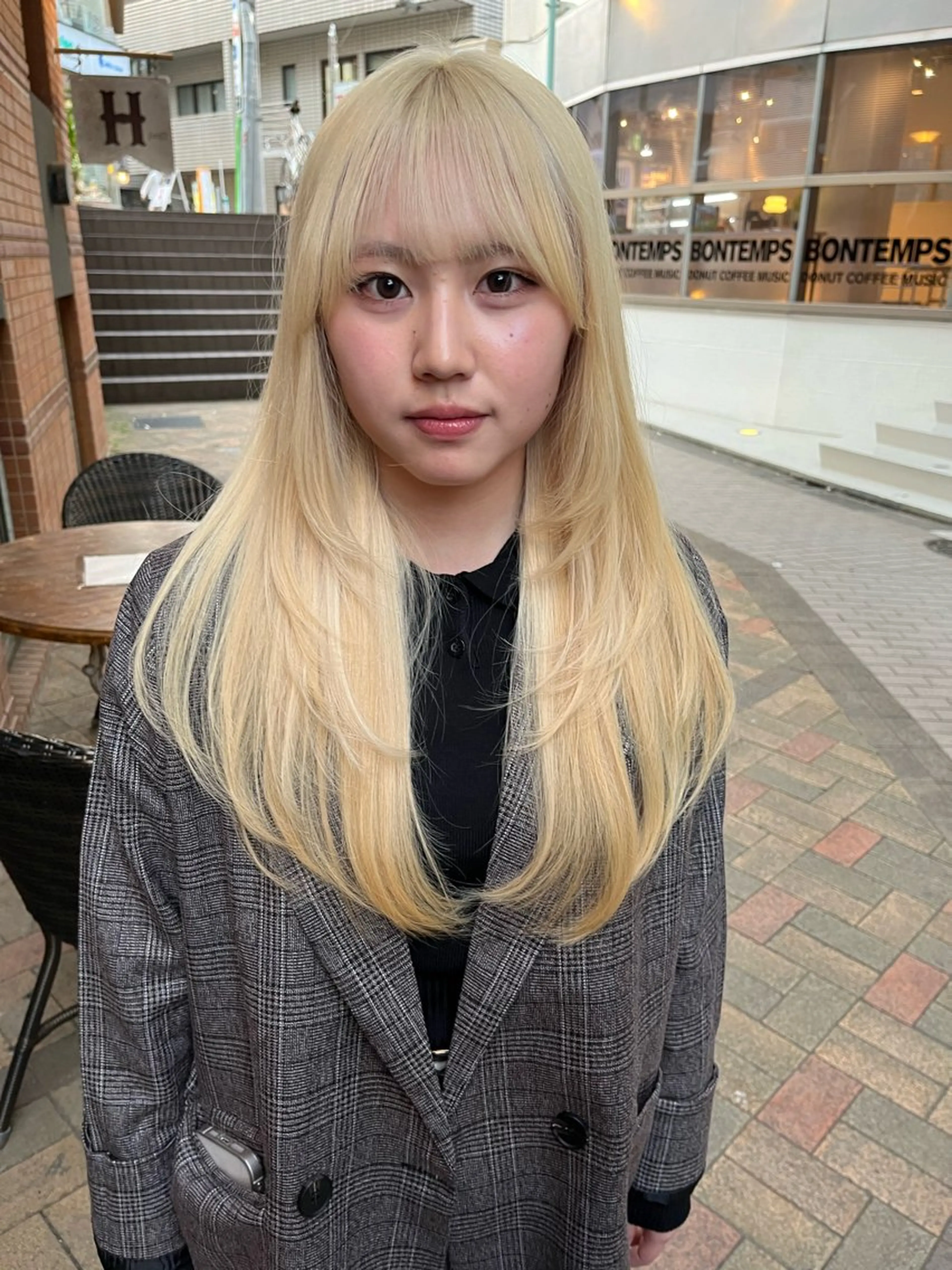 ロング カラー ヘアアレンジ カット ヘアカラー トリートメント ハイトーン/美髪矯正 🍃大江拓実のヘアスタイル