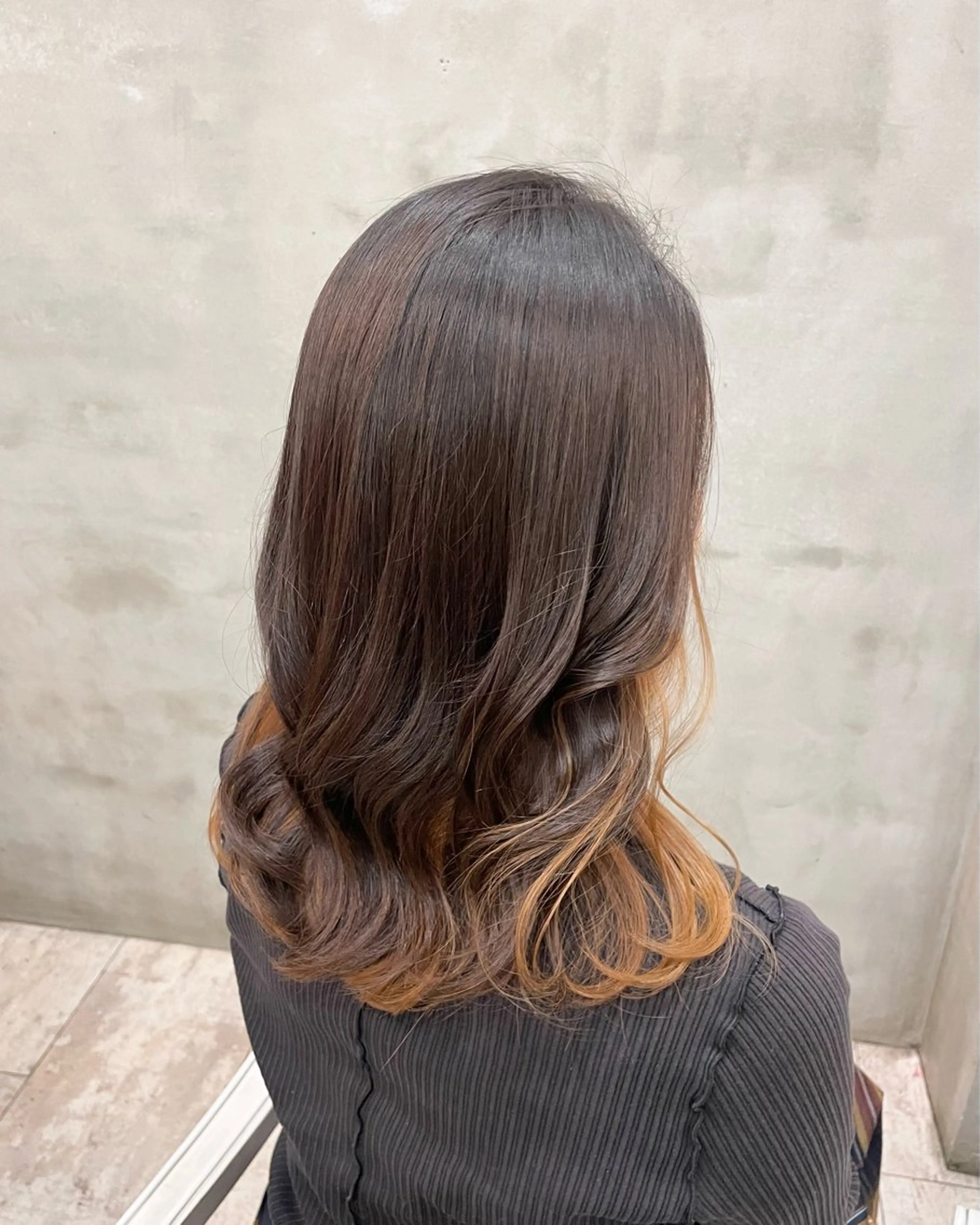 セミロング カラー ヘアカラー トリートメント 【ピンク/韓国ヘア/ ヘアセット】亜海のヘアスタイル