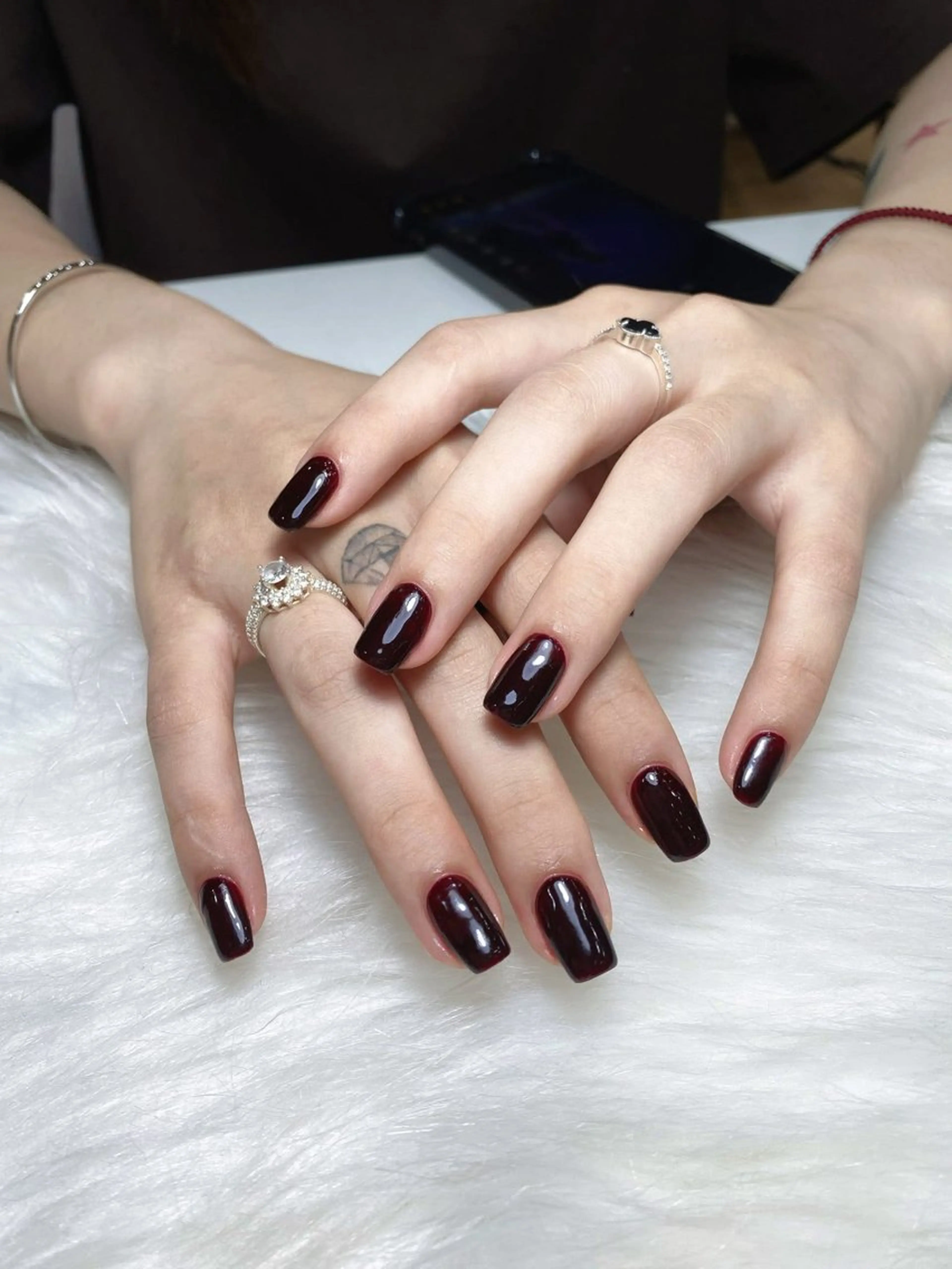 ネイル 長さ出し フレンチネイル ジェルネイル ガラスフレンチ 韓国ネイル ハンドネイル Minette nailHuongのネイルデザイン