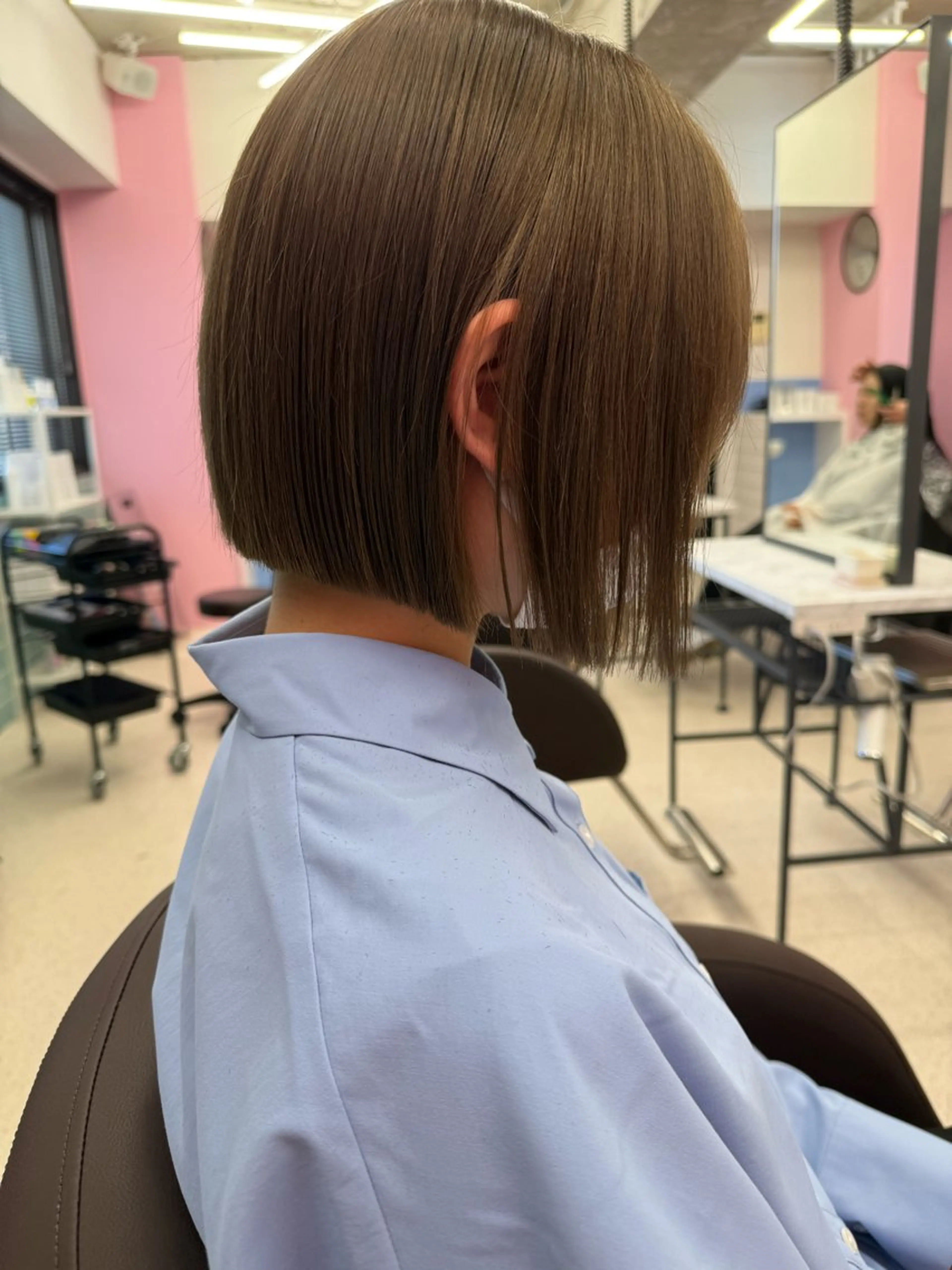 ショート 切りっぱなしボブ ボブ カット ヘアカラー トリートメント REN /名駅のヘアスタイル