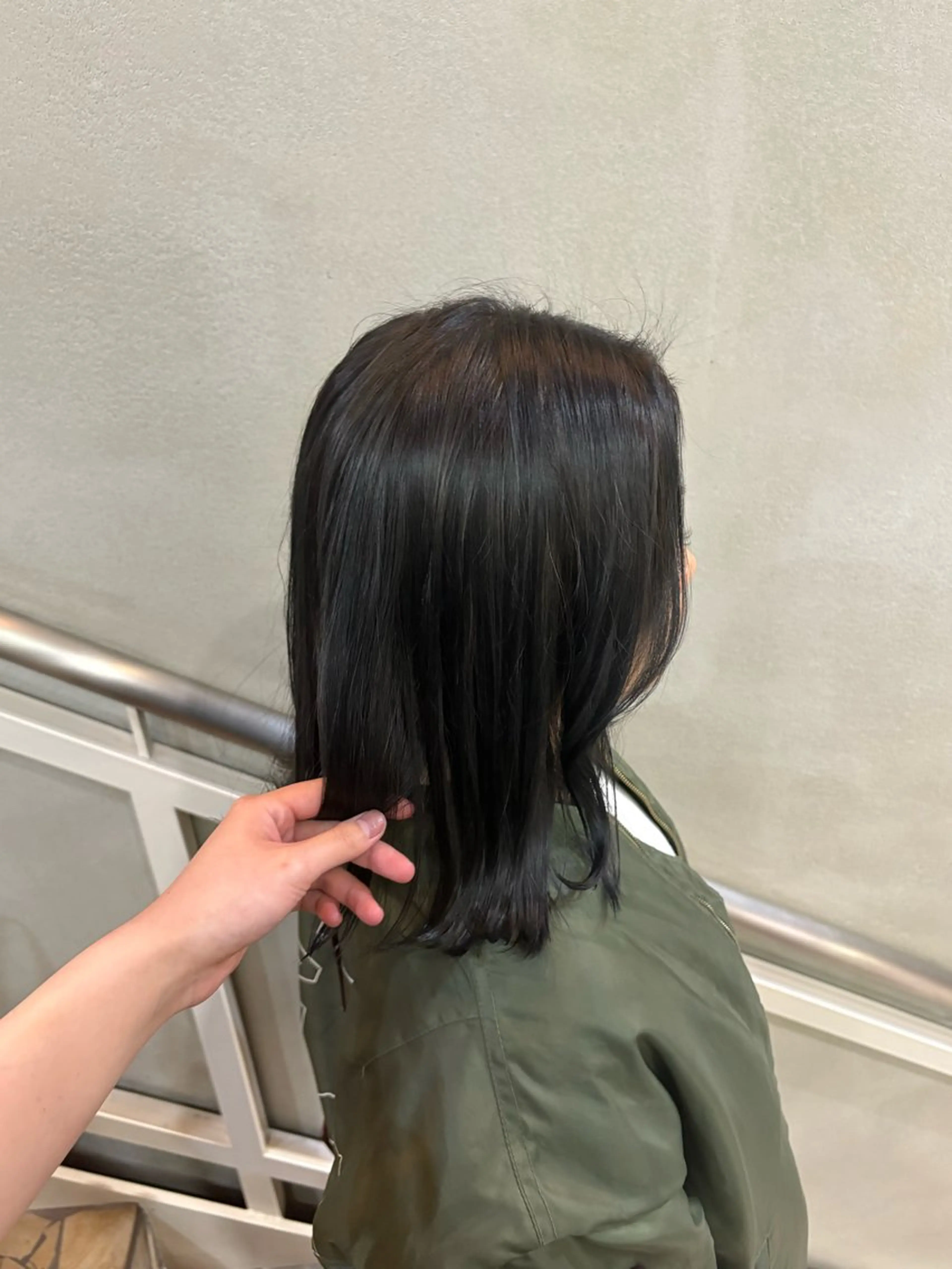 カラー 大阪/梅田 ヨシノヒメカのヘアスタイル