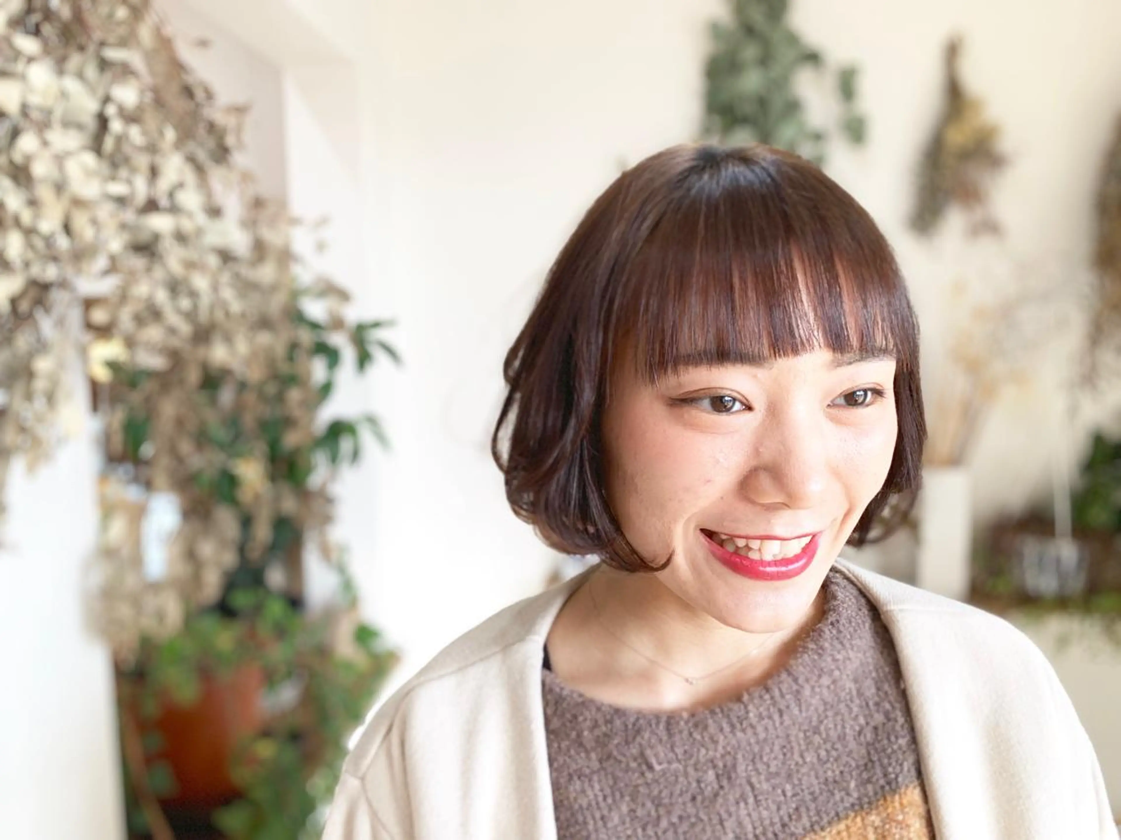 ショート レイヤーカット 佐藤 美咲のヘアスタイル