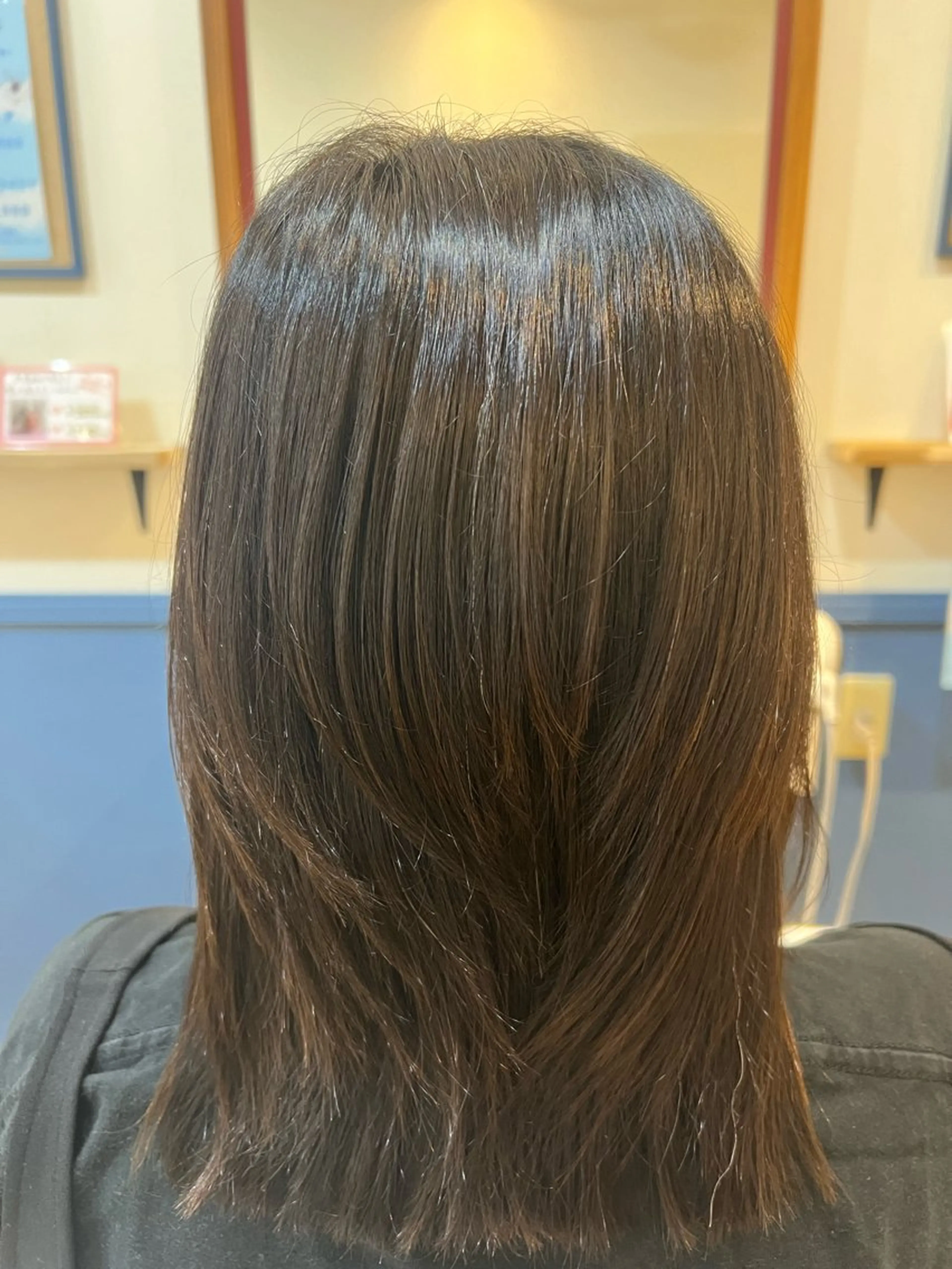 ミディアム レイヤーカット ウルフカット 芦原 愛弓のヘアスタイル