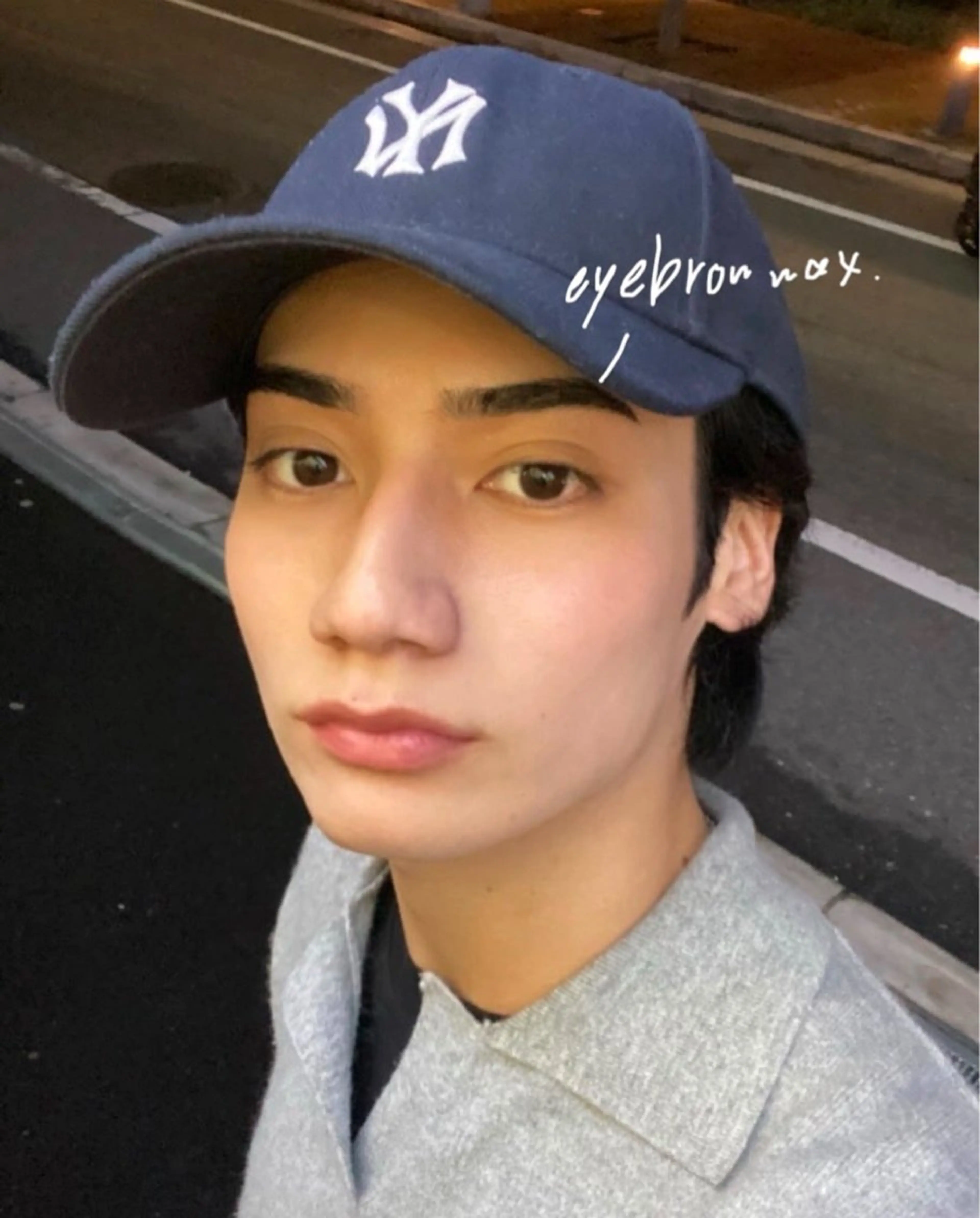 【メンズ】美眉ワックス（eyebrow wax）の写真