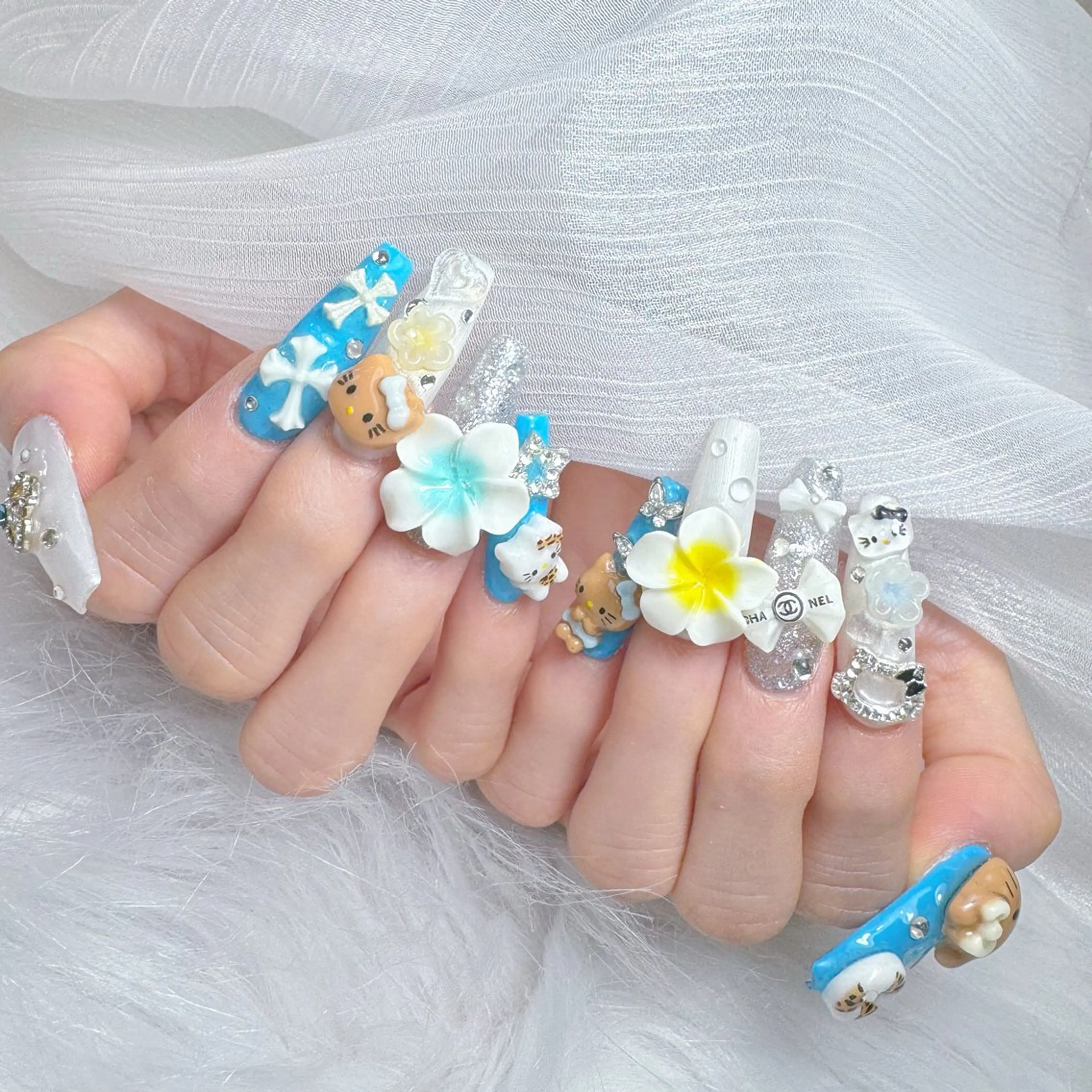 ネイル チークネイル クリアネイル ガーリー キラキラネイル 韓国ネイル ハンドネイル NailPrincess所属・princess スカルプ専門店のネイルデザイン