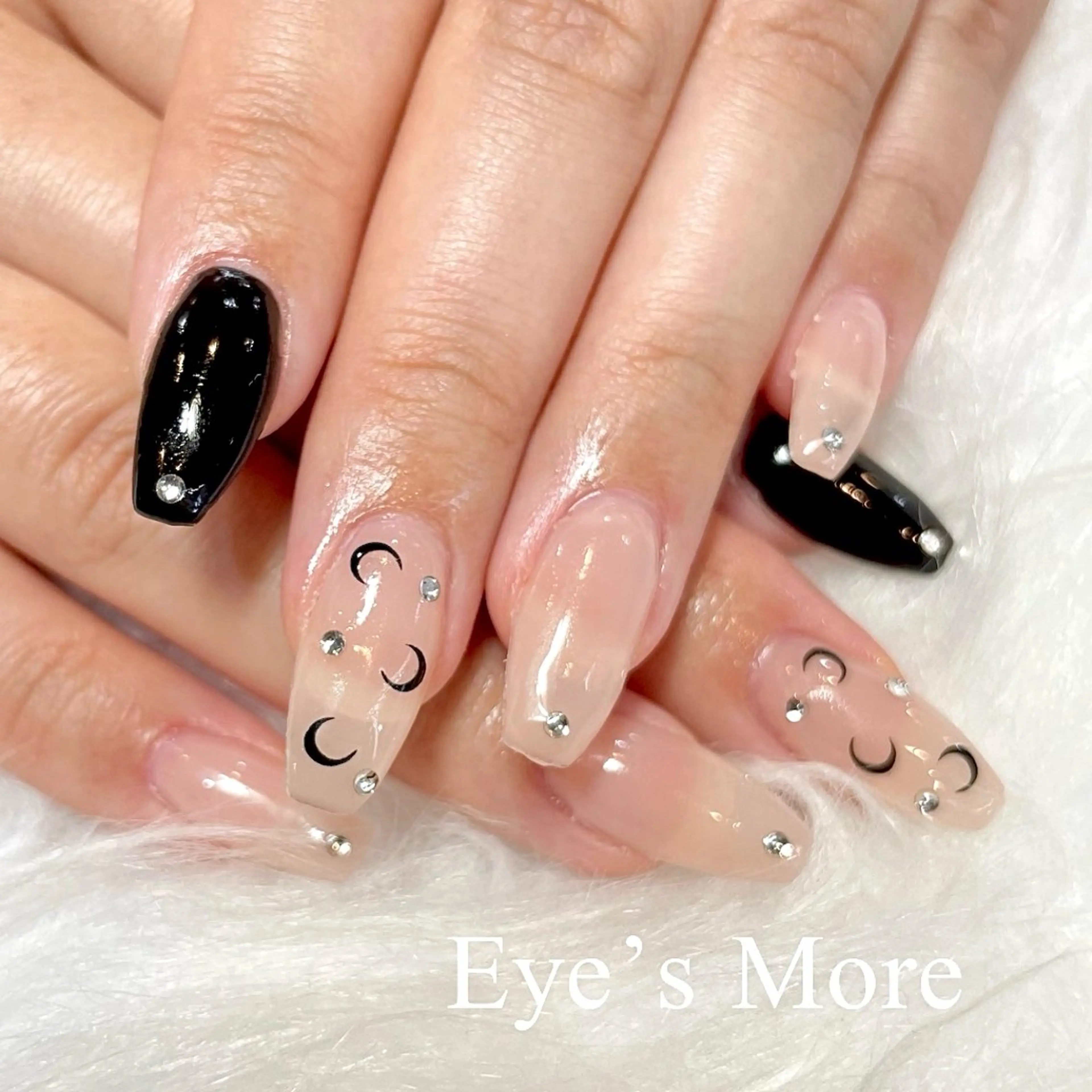 ネイル Eye’sMore八王子所属・Eyes More/ Yukiのネイルデザイン