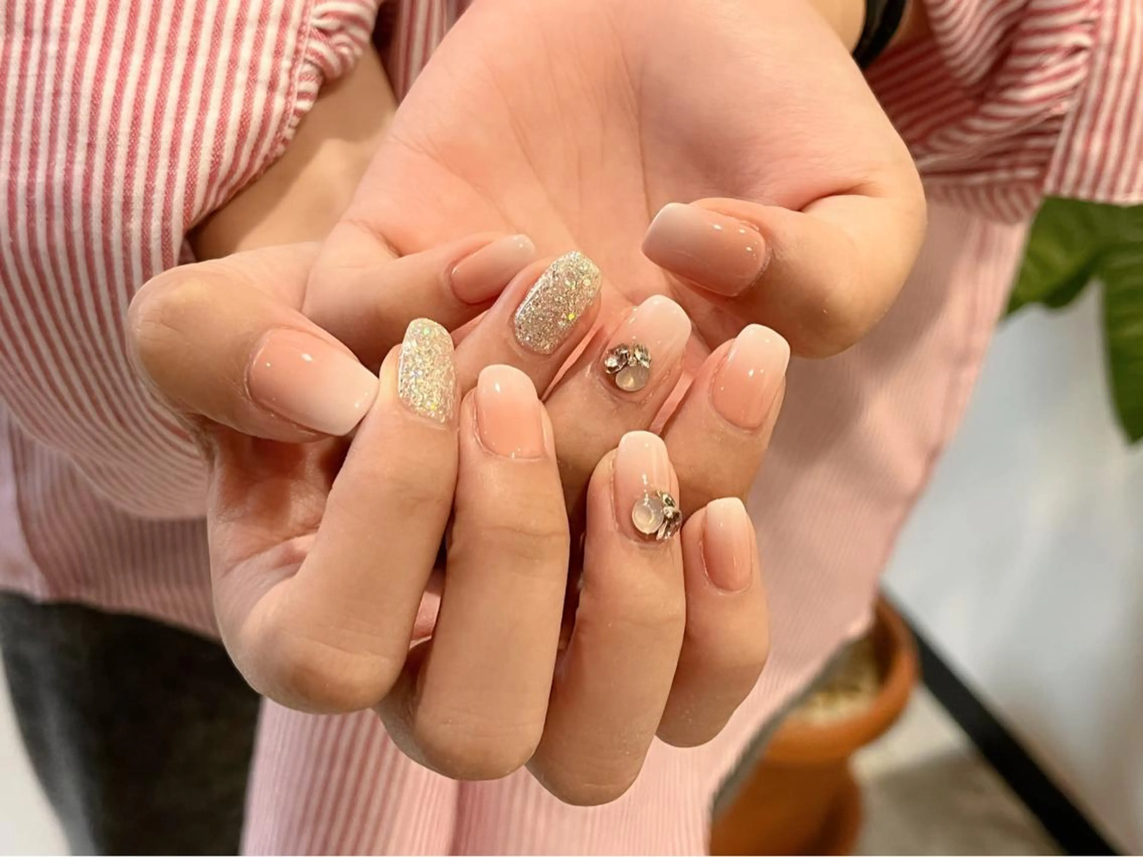 ネイル Protea ❁⃘*.ﾟ清家 美穂のネイルデザイン