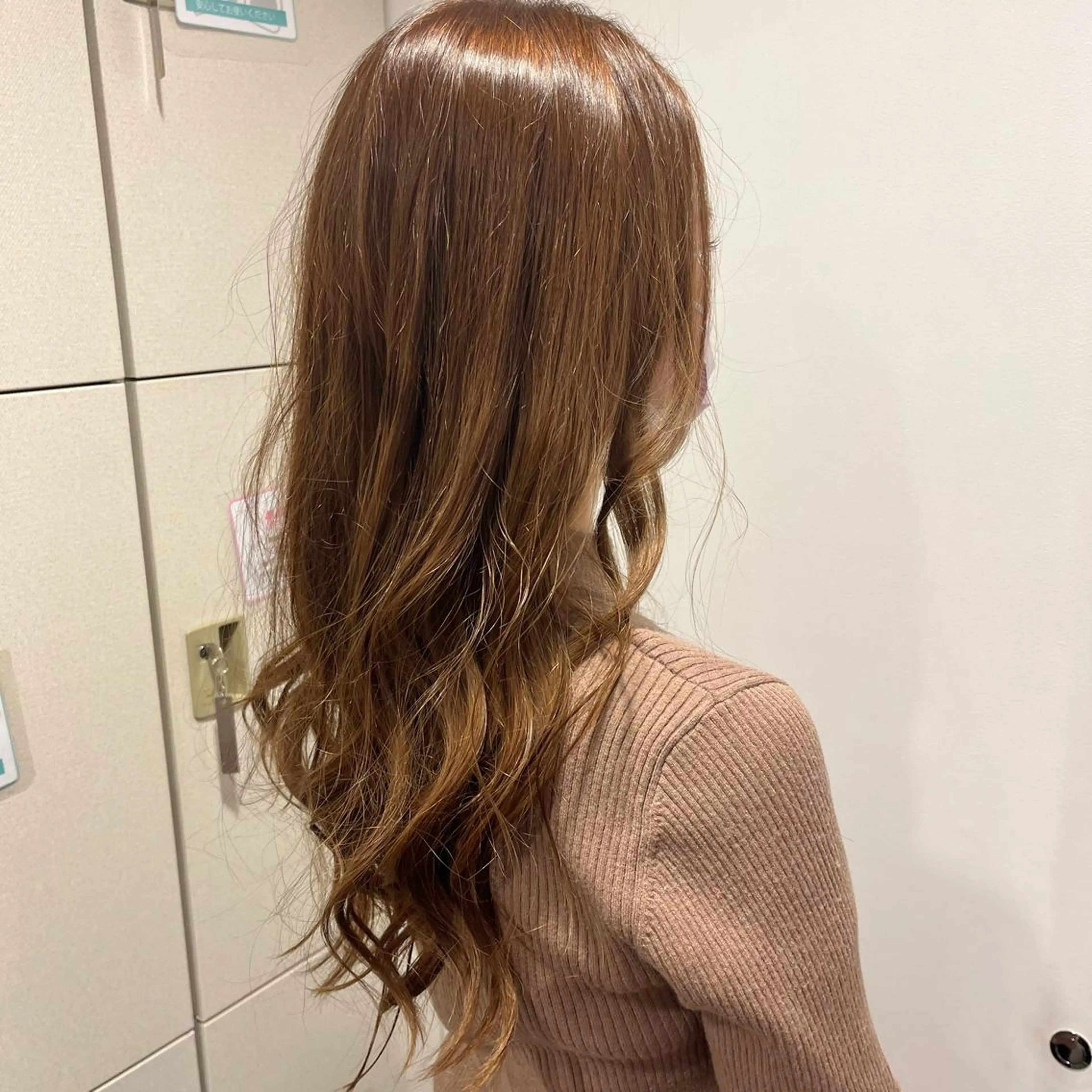 ロング カラー ベージュカラー ピンクカラー ピンクベージュ marquise（マルキーズ）所属・石井 良典のヘアスタイル