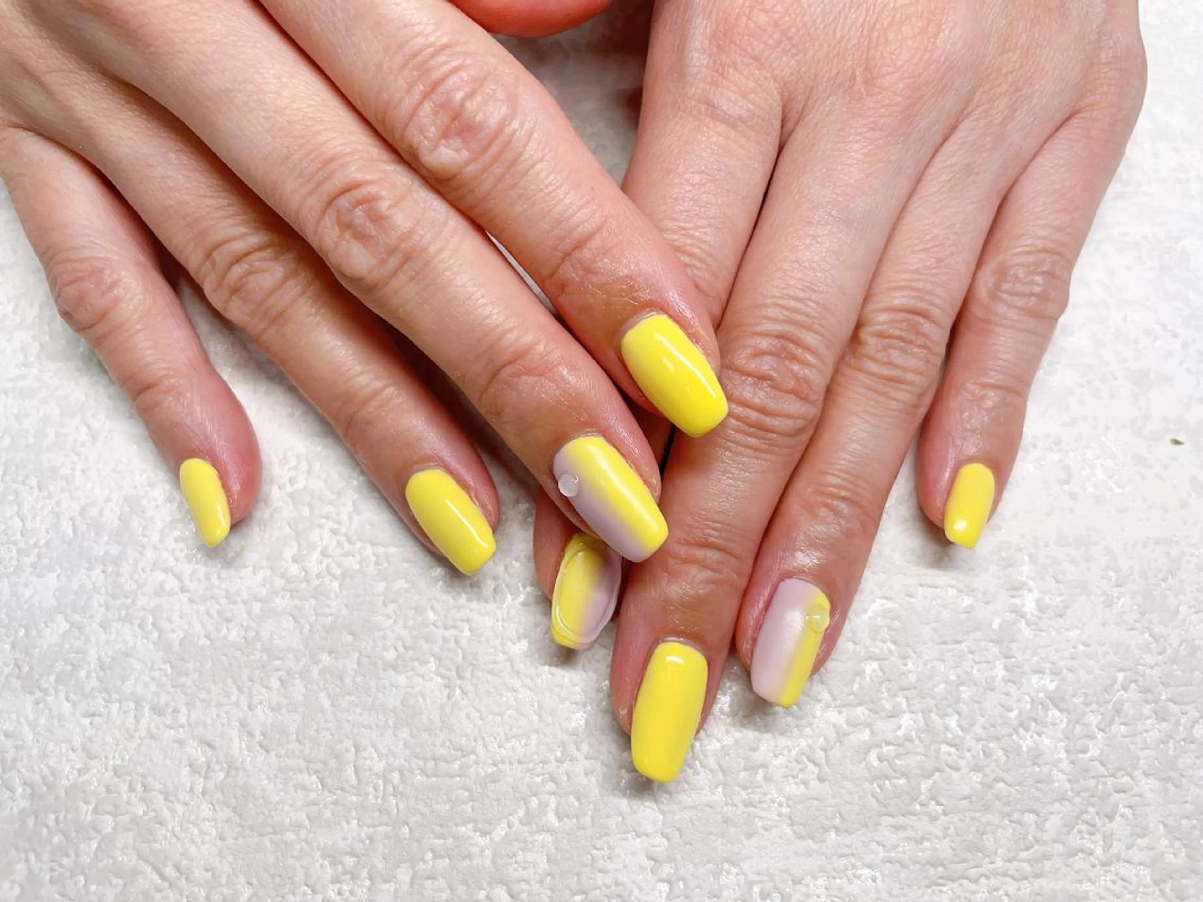 ネイル オーロラネイル フラワーネイル フットネイル フレンチネイル ジェルネイル ハンドネイル Mogu nail 二子玉川のネイルデザイン