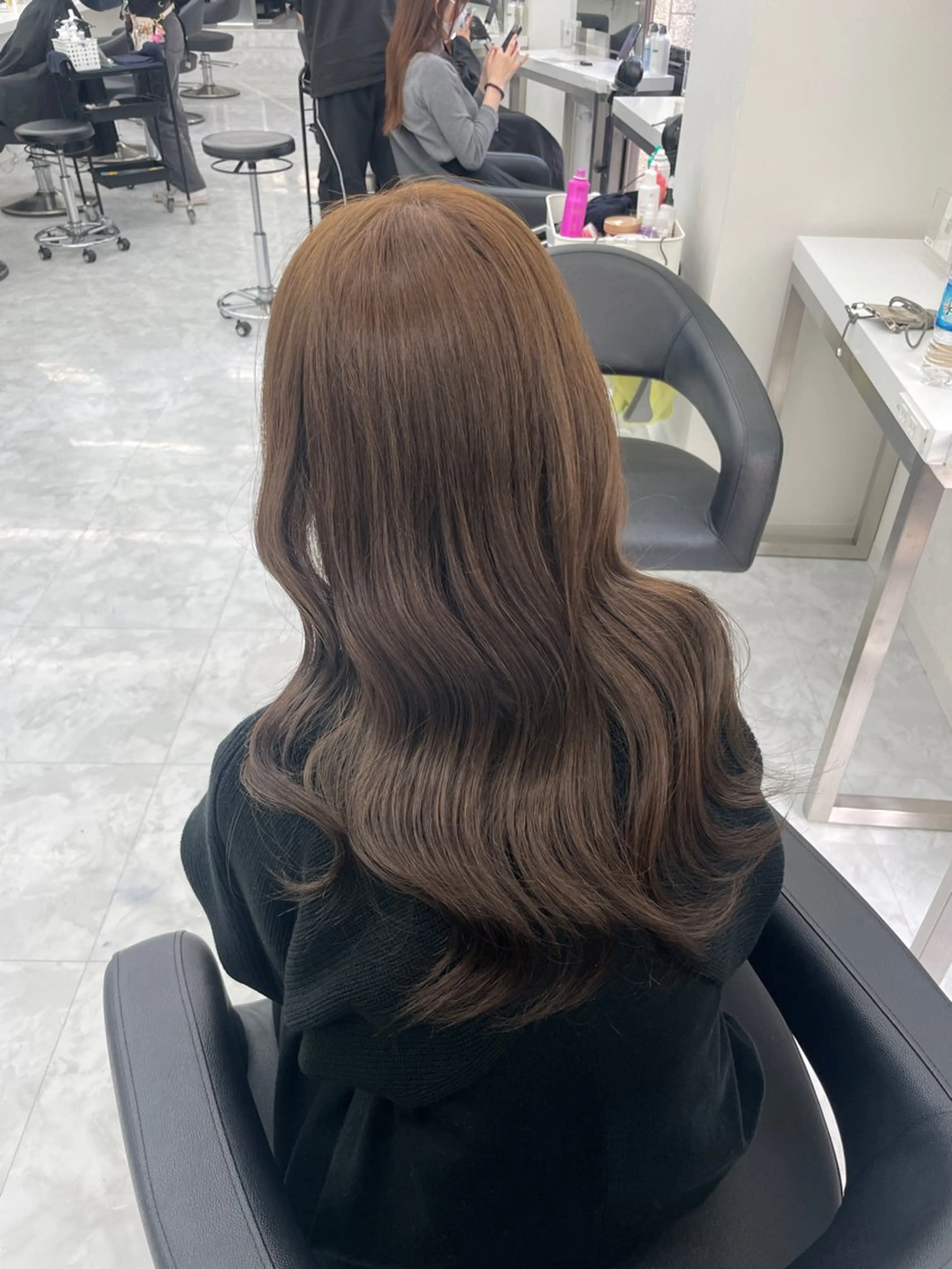 セミロング ヘアカラー MOE 福岡韓国ヘア✧︎のヘアスタイル