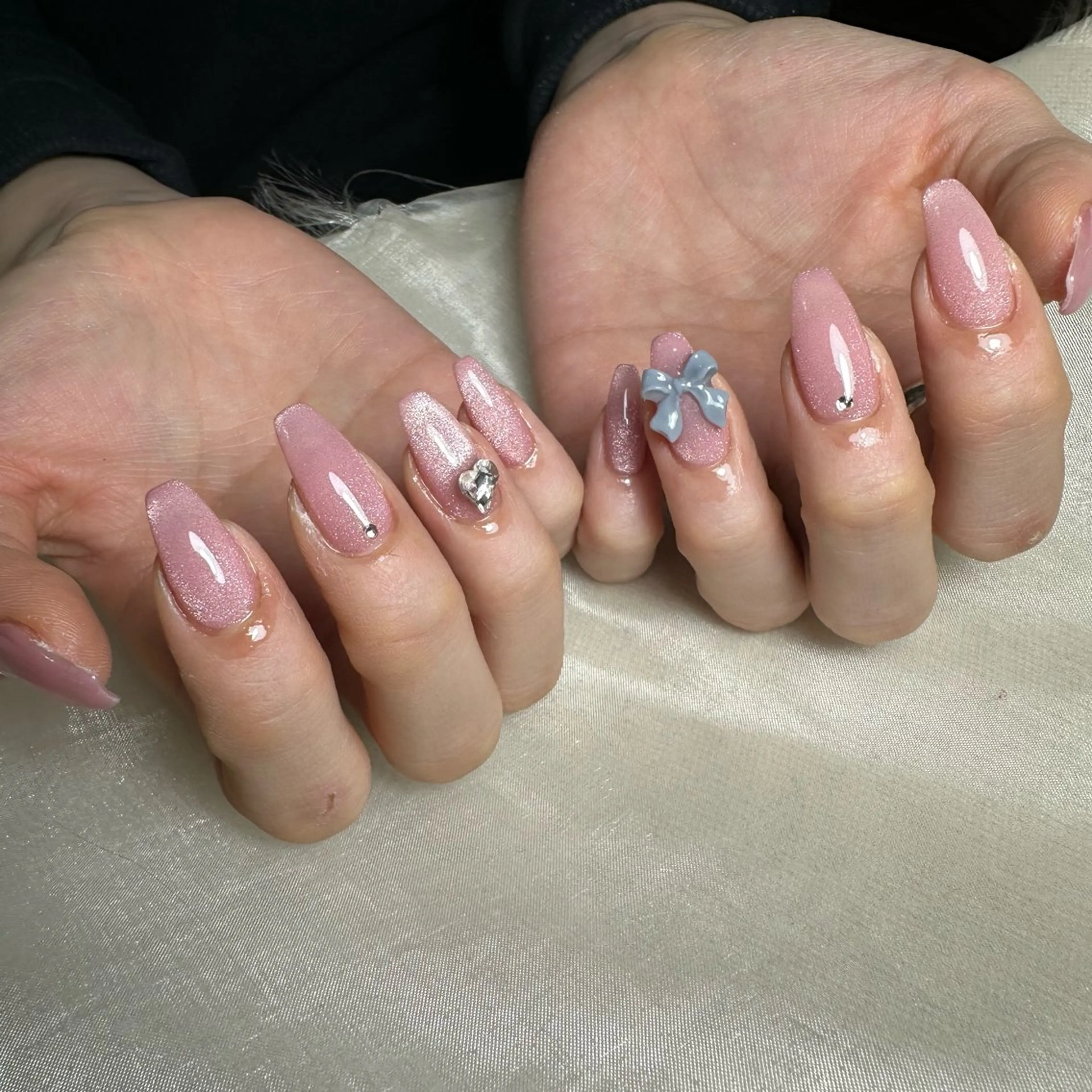 ネイル repos~ルポ~所属・里見 麗のネイルデザイン