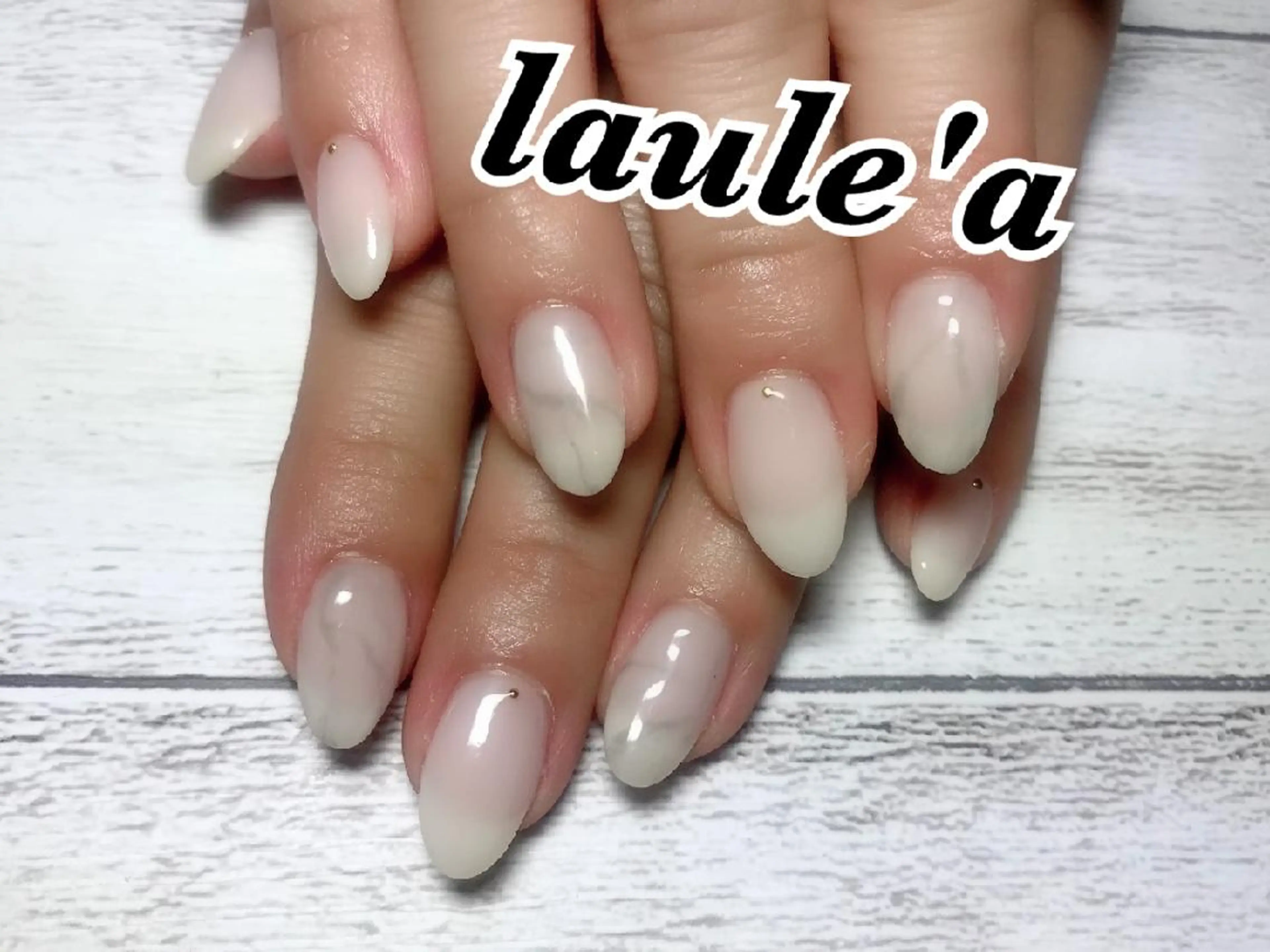 ネイル Rグループ felizのネイルデザイン