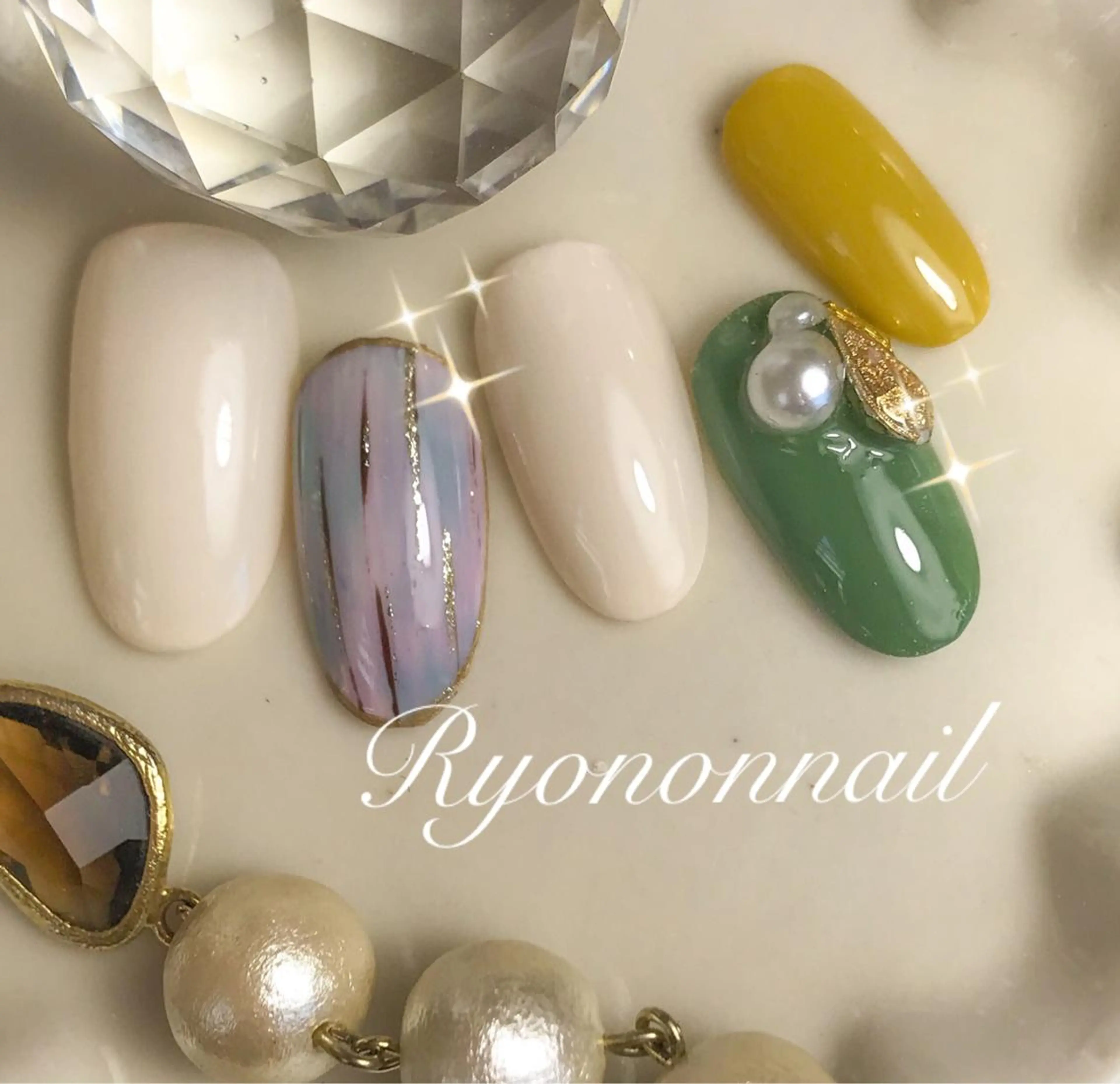 ネイル Ryononnail(リョノンネイル)所属・Ryononnail 上谷典子のネイルデザイン