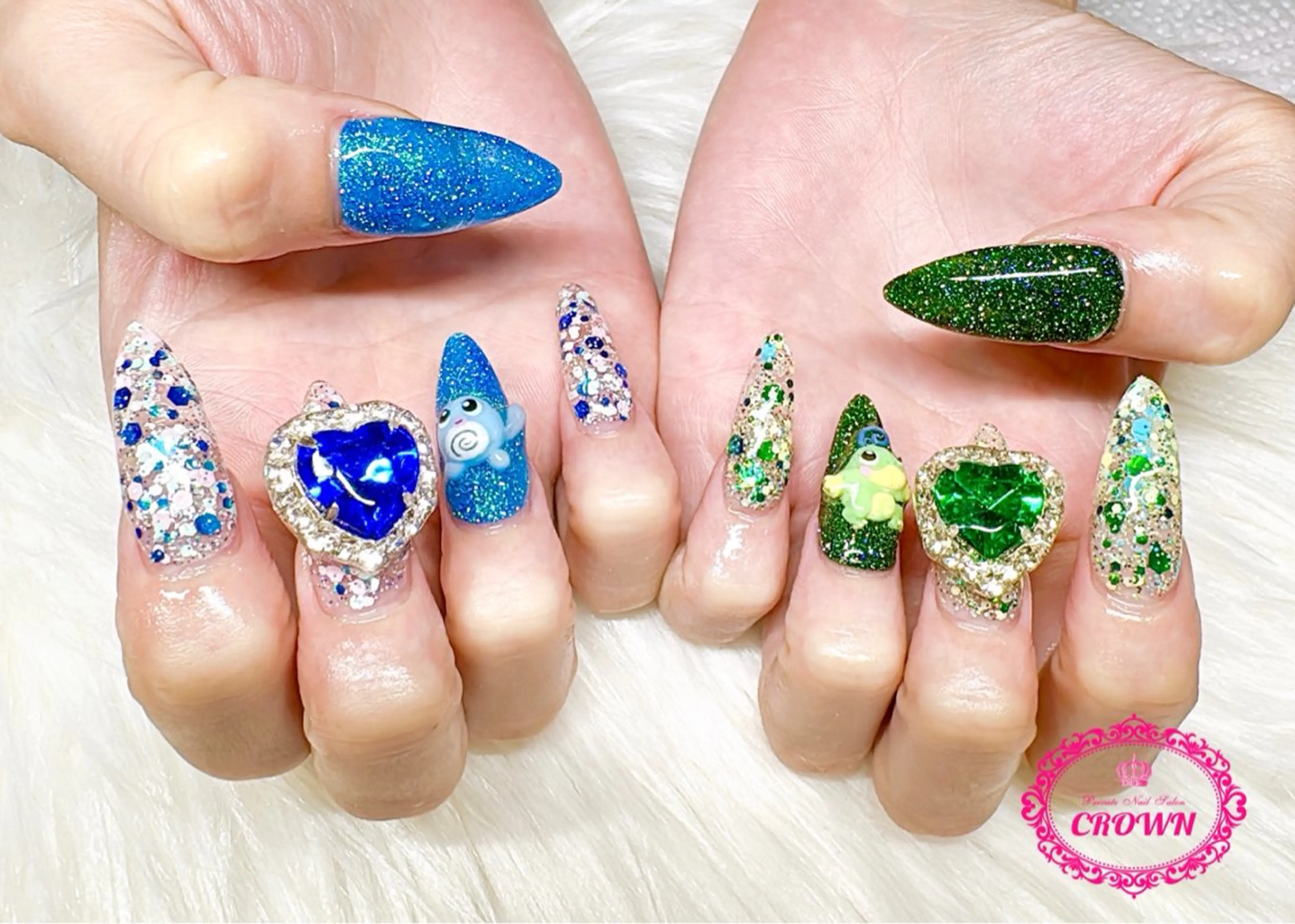 ネイル CROWN プライベートサロンのネイルデザイン