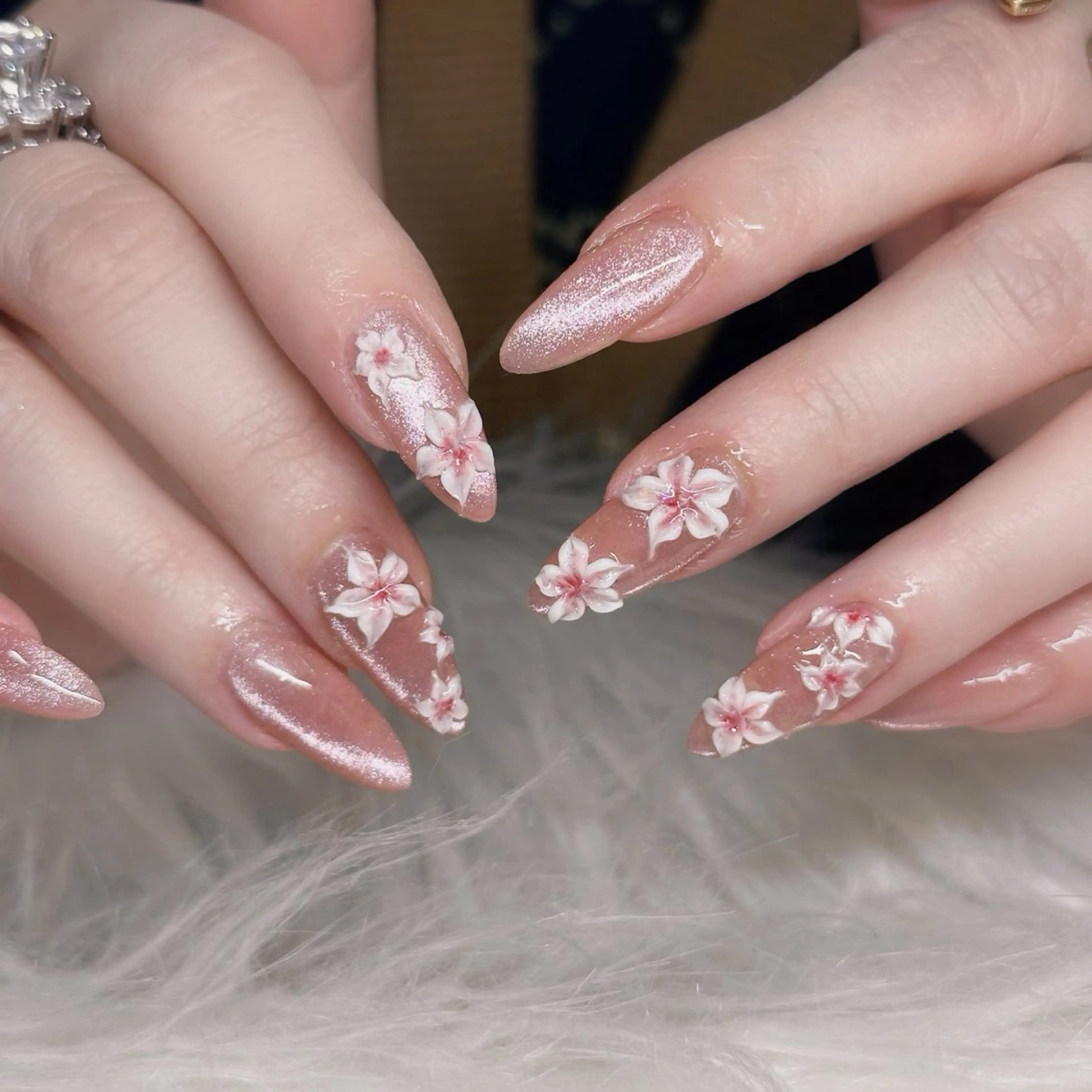 ネイル オーロラネイル グラデーション ハート ホログラムネイル キラキラネイル ハンドネイル HA NIのネイルデザイン