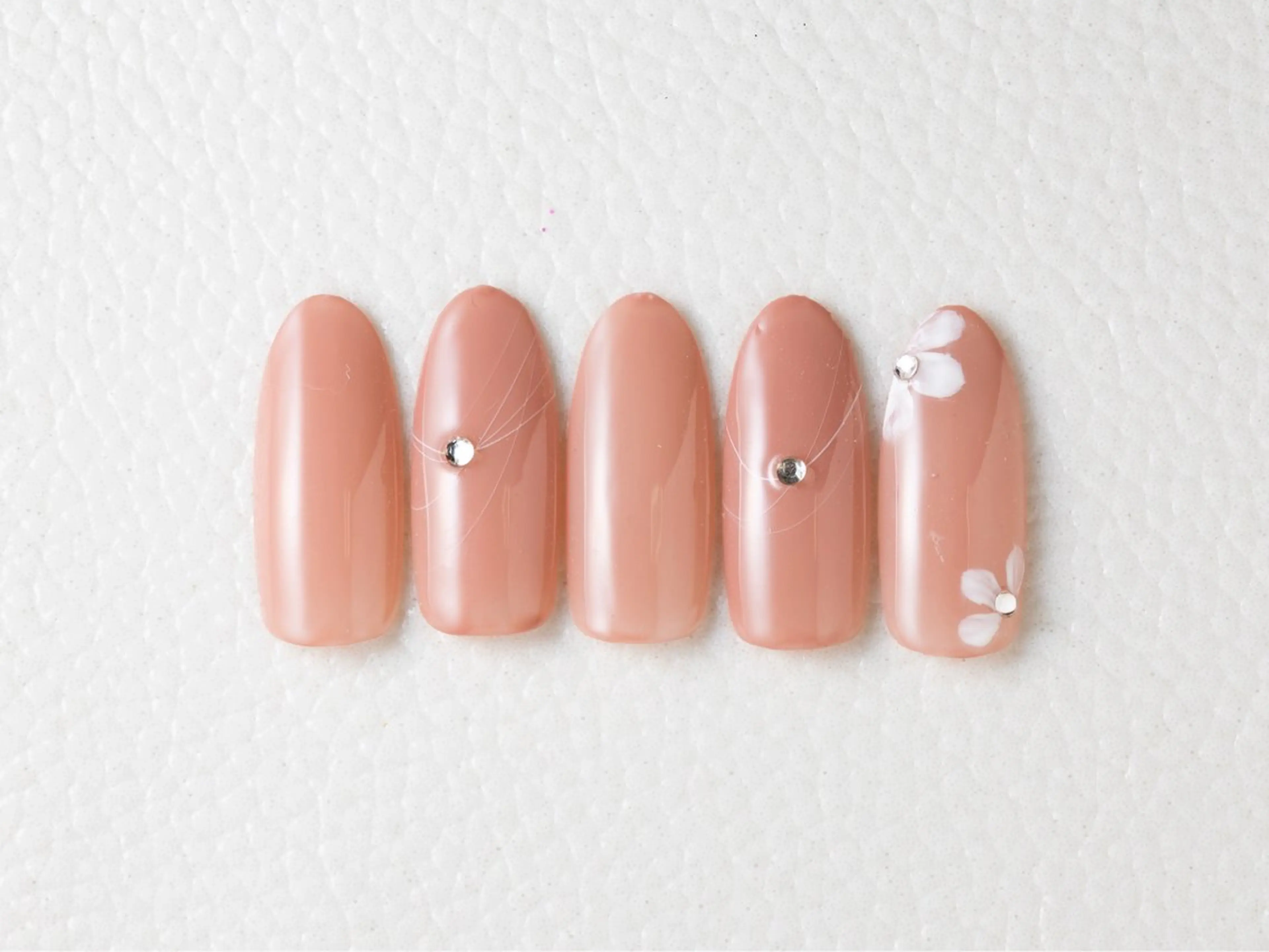 ネイル Y‘s Salon所属・ゆゆ Nailのネイルデザイン