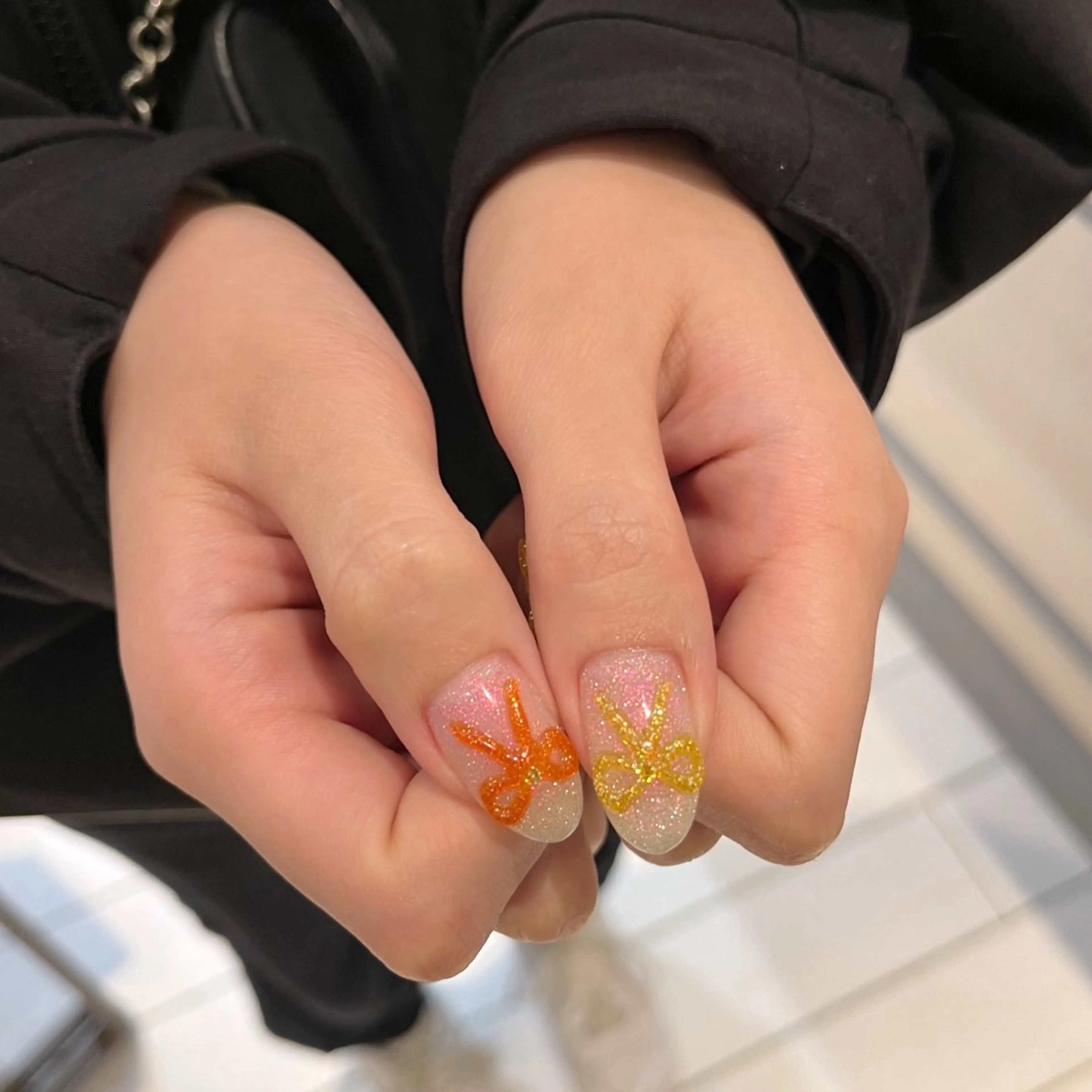 ネイル ハンドネイル 秋本 栞のネイルデザイン